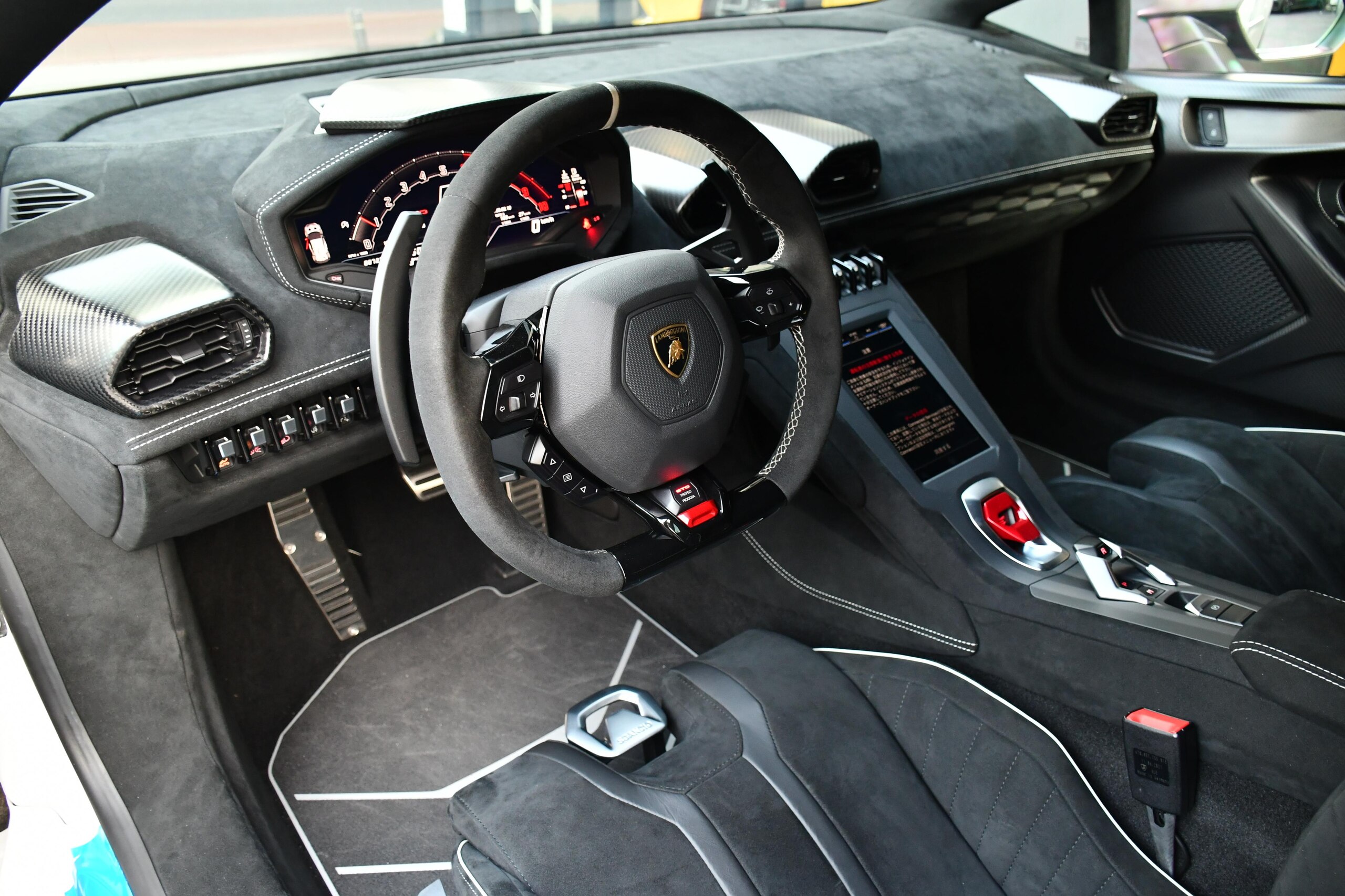 2021 Lamborghini Huracán STO — Photo 8 / 22