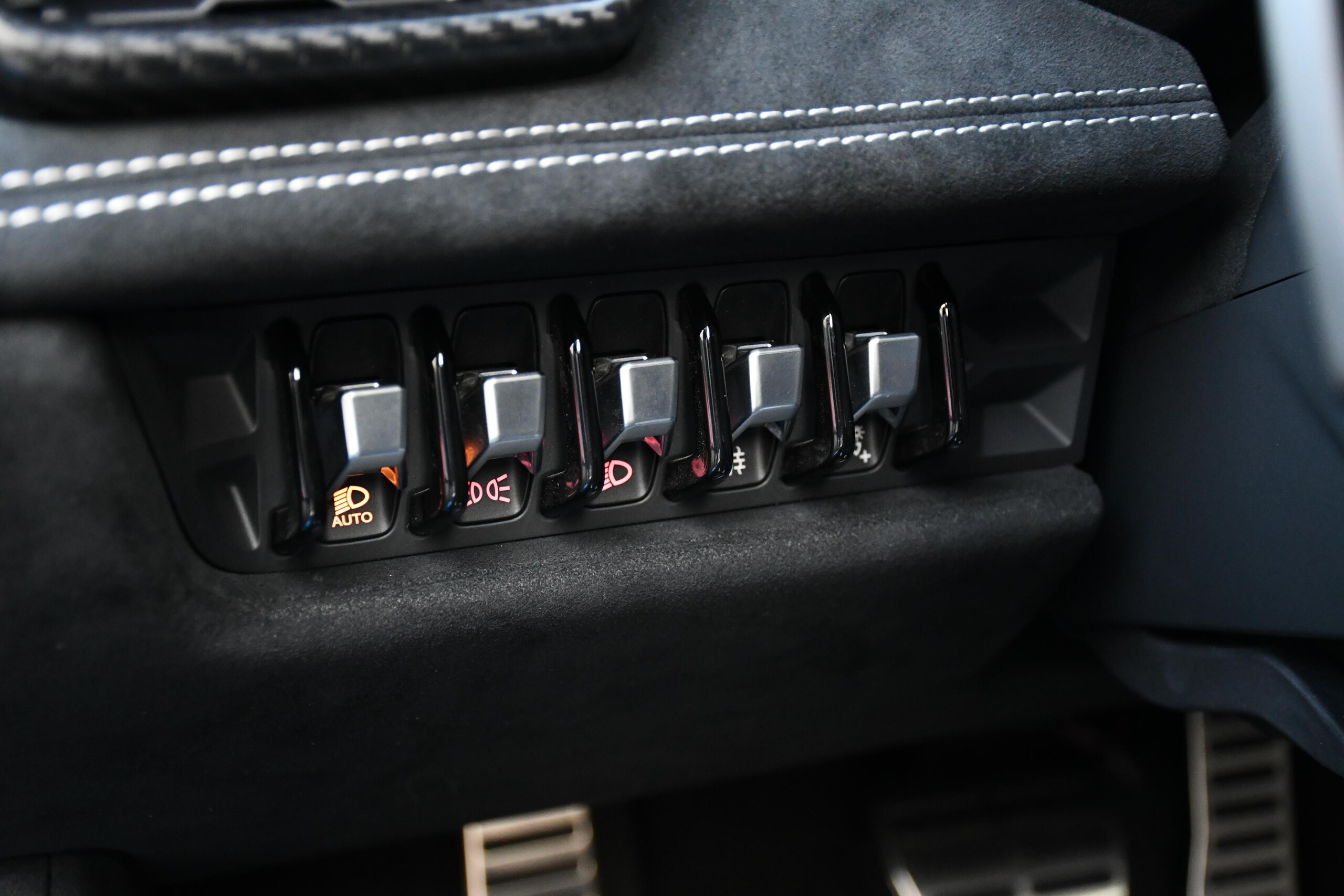 2021 Lamborghini Huracán STO — Photo 12 / 22