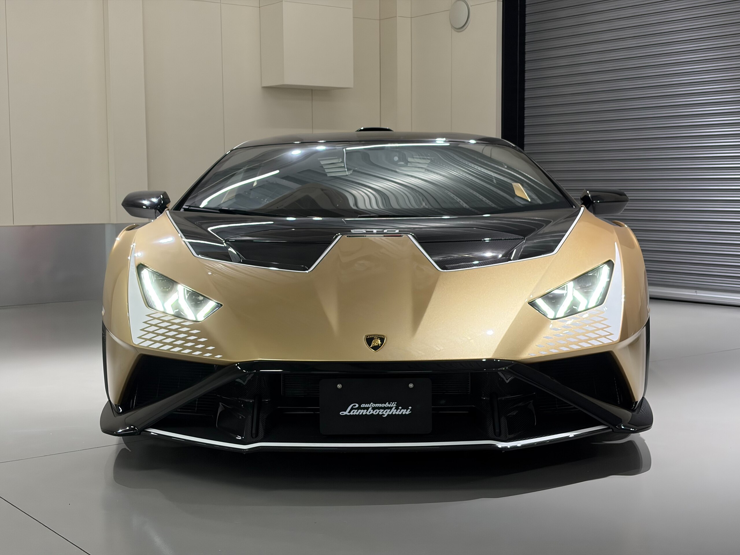 2021 Lamborghini Huracán STO