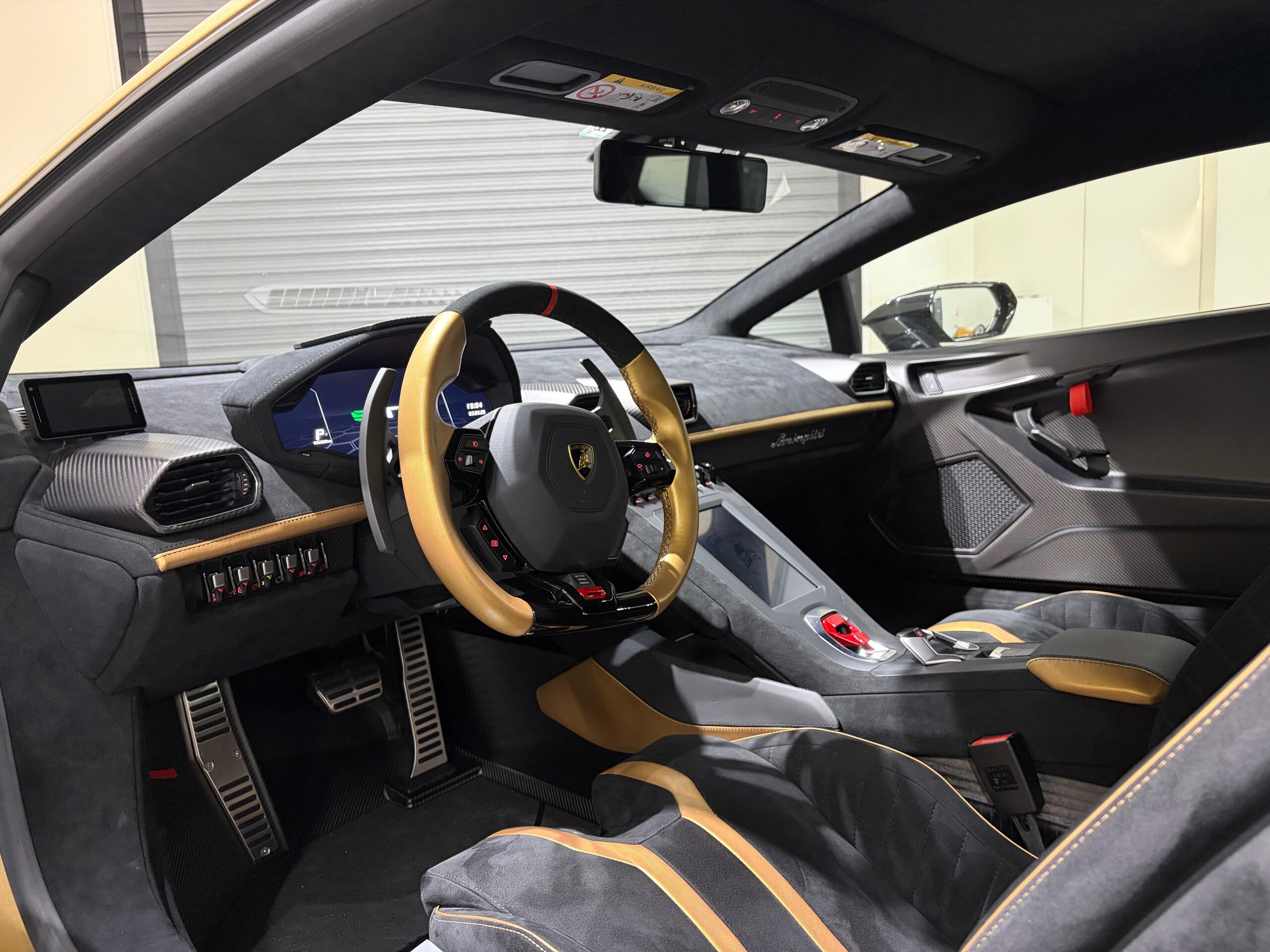 2021 Lamborghini Huracán STO — Photo 6 / 23