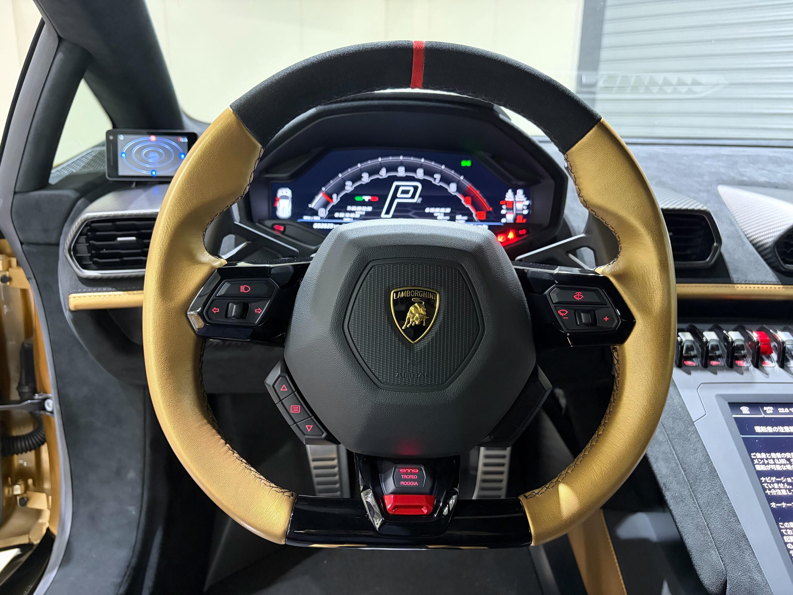2021 Lamborghini Huracán STO — Photo 8 / 23