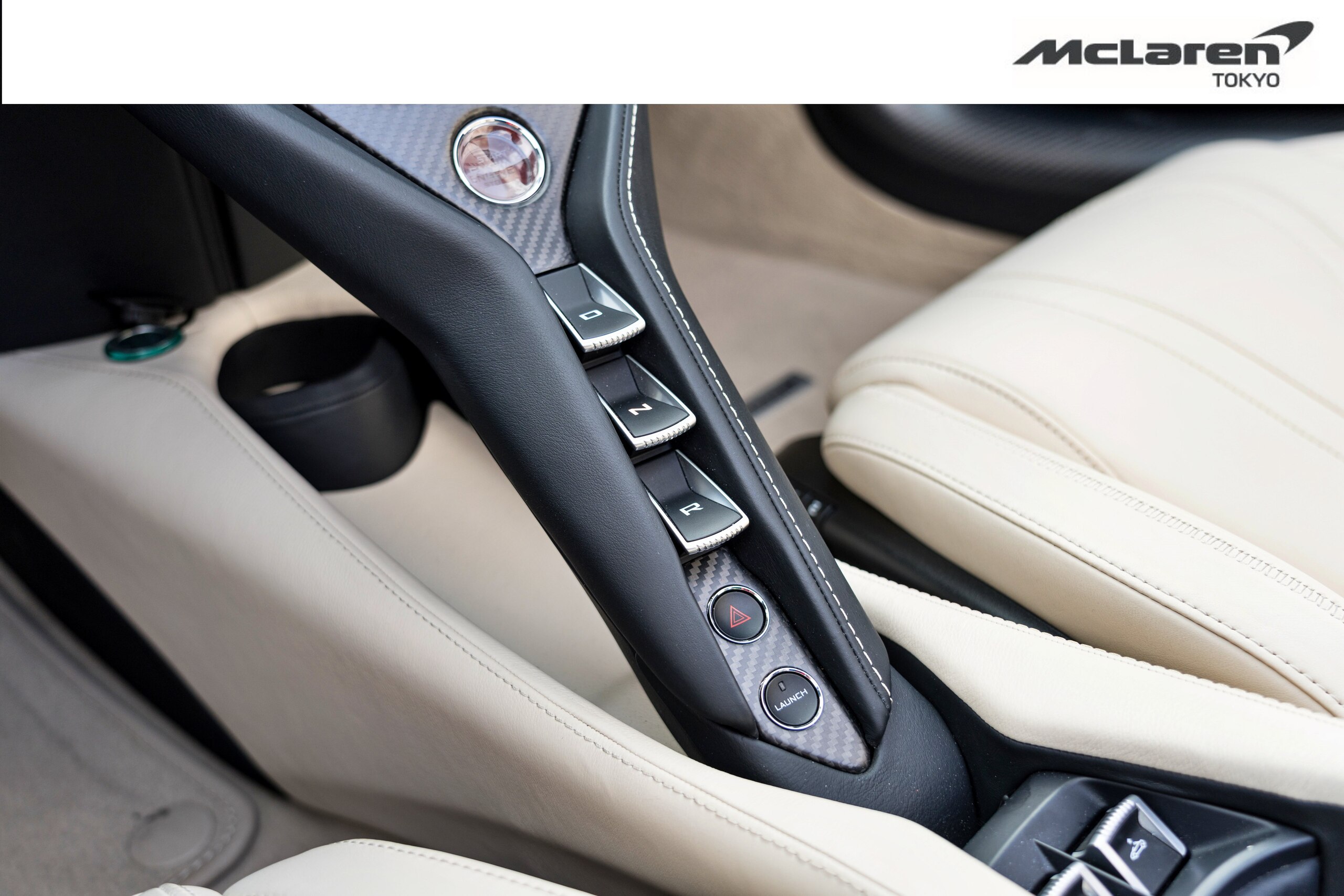 2021 McLaren 720S Spider — Photo 9 / 37