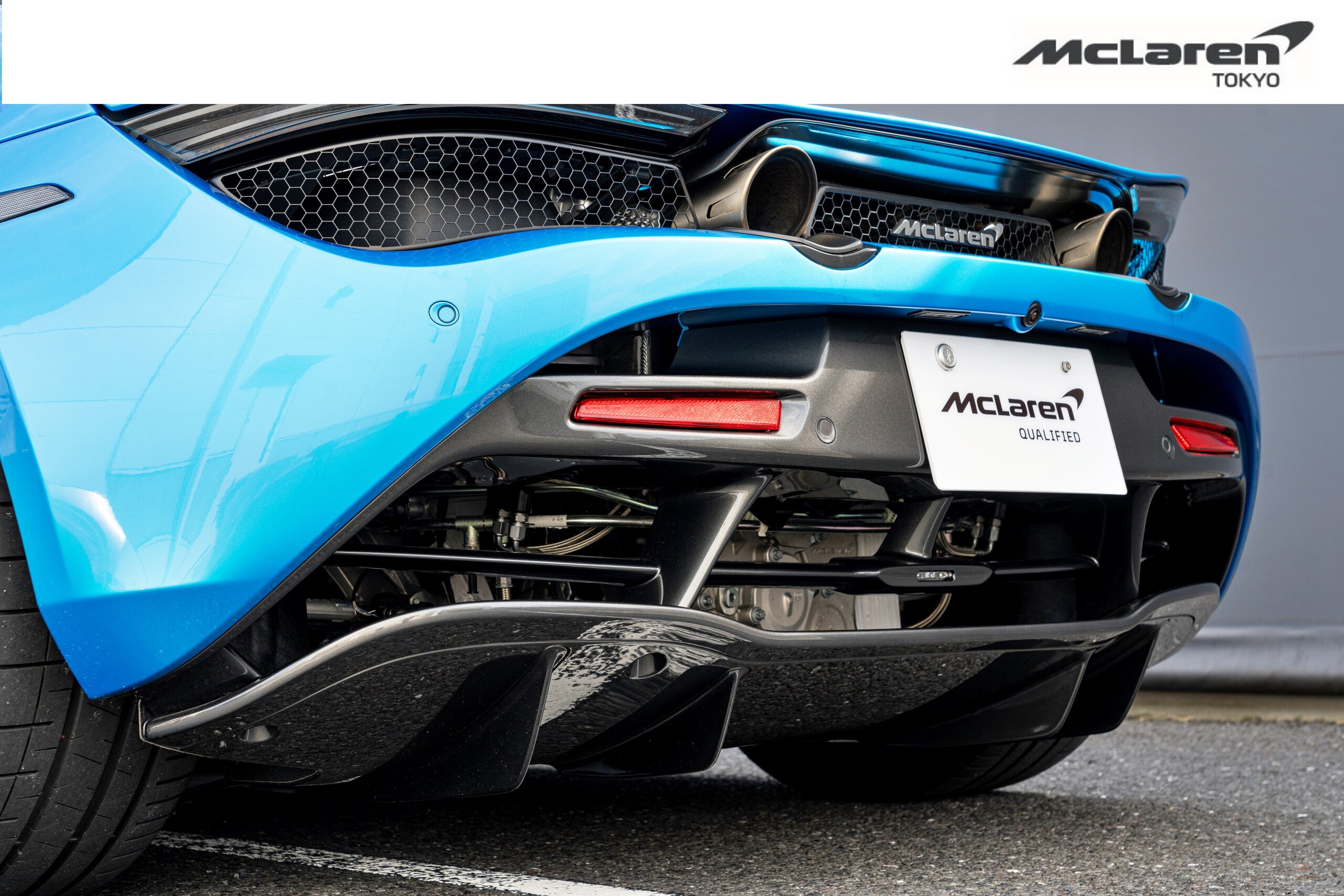 2021 McLaren 720S Spider — Photo 24 / 37