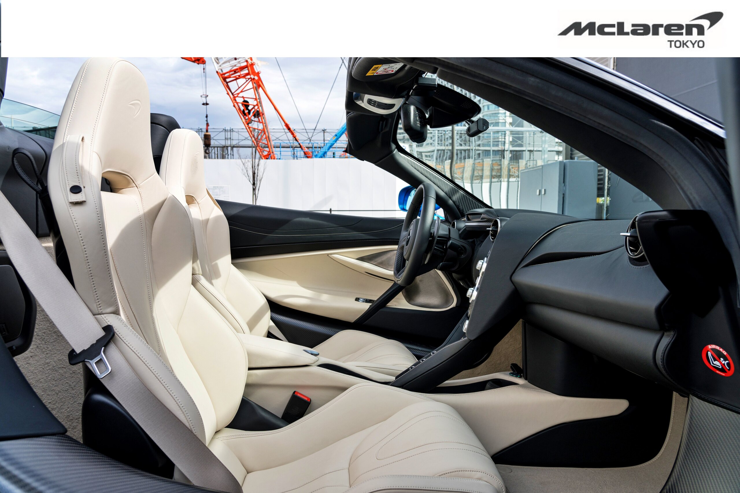 2021 McLaren 720S Spider — Photo 28 / 37