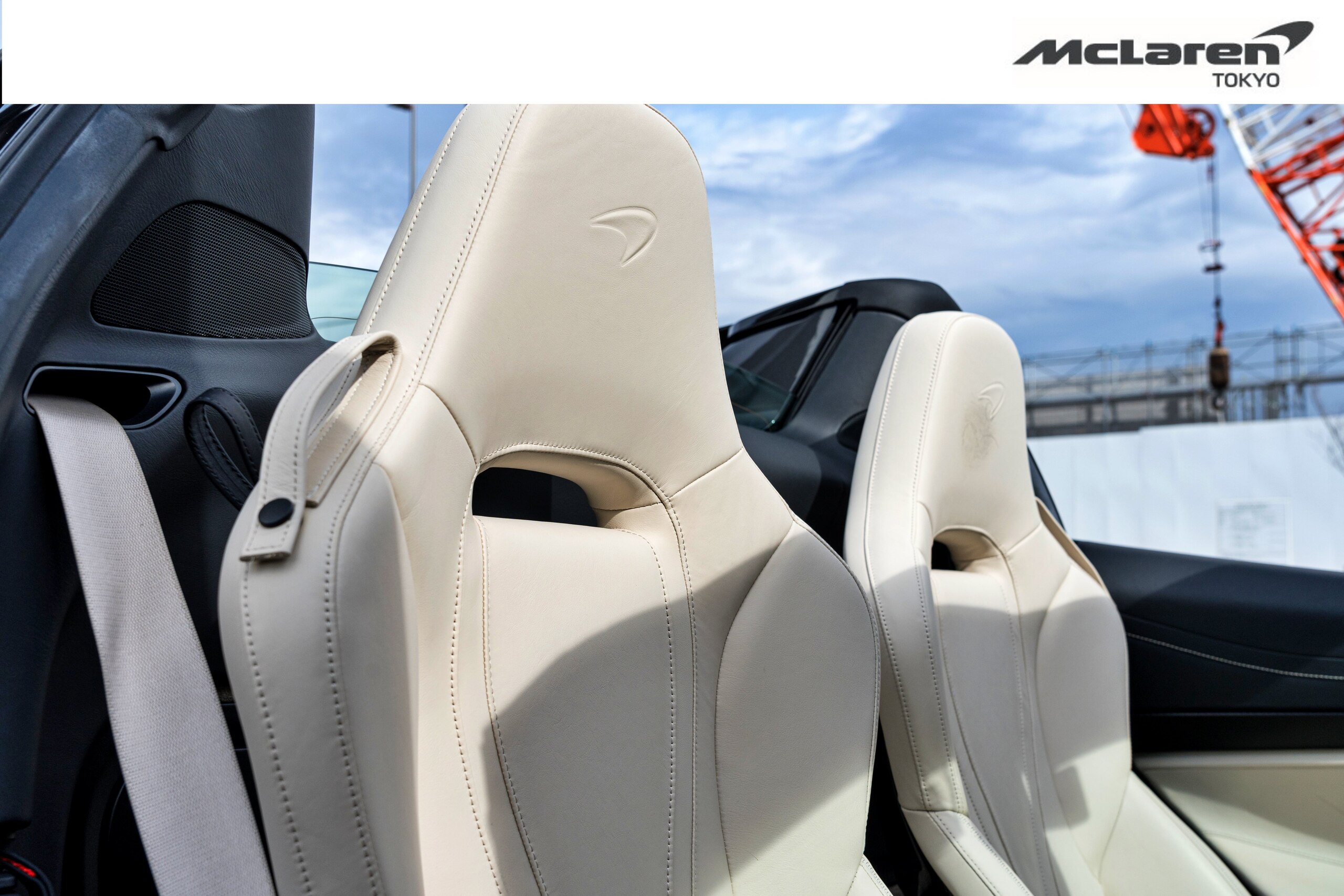 2021 McLaren 720S Spider — Photo 29 / 37