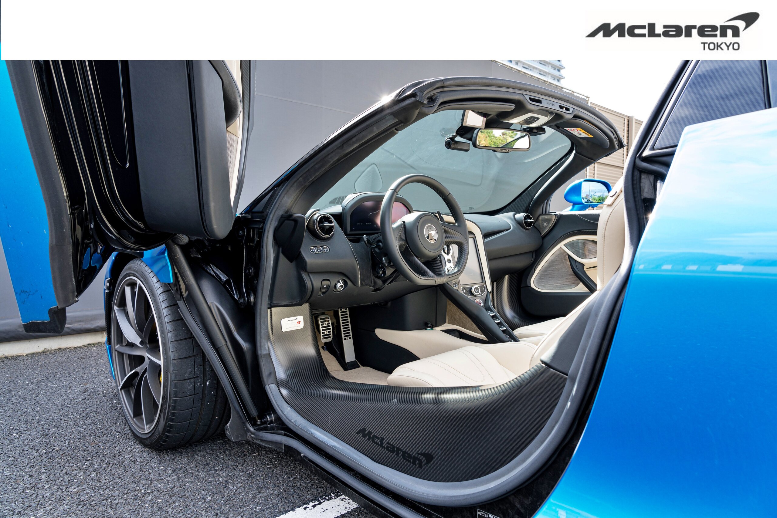 2021 McLaren 720S Spider — Photo 36 / 37