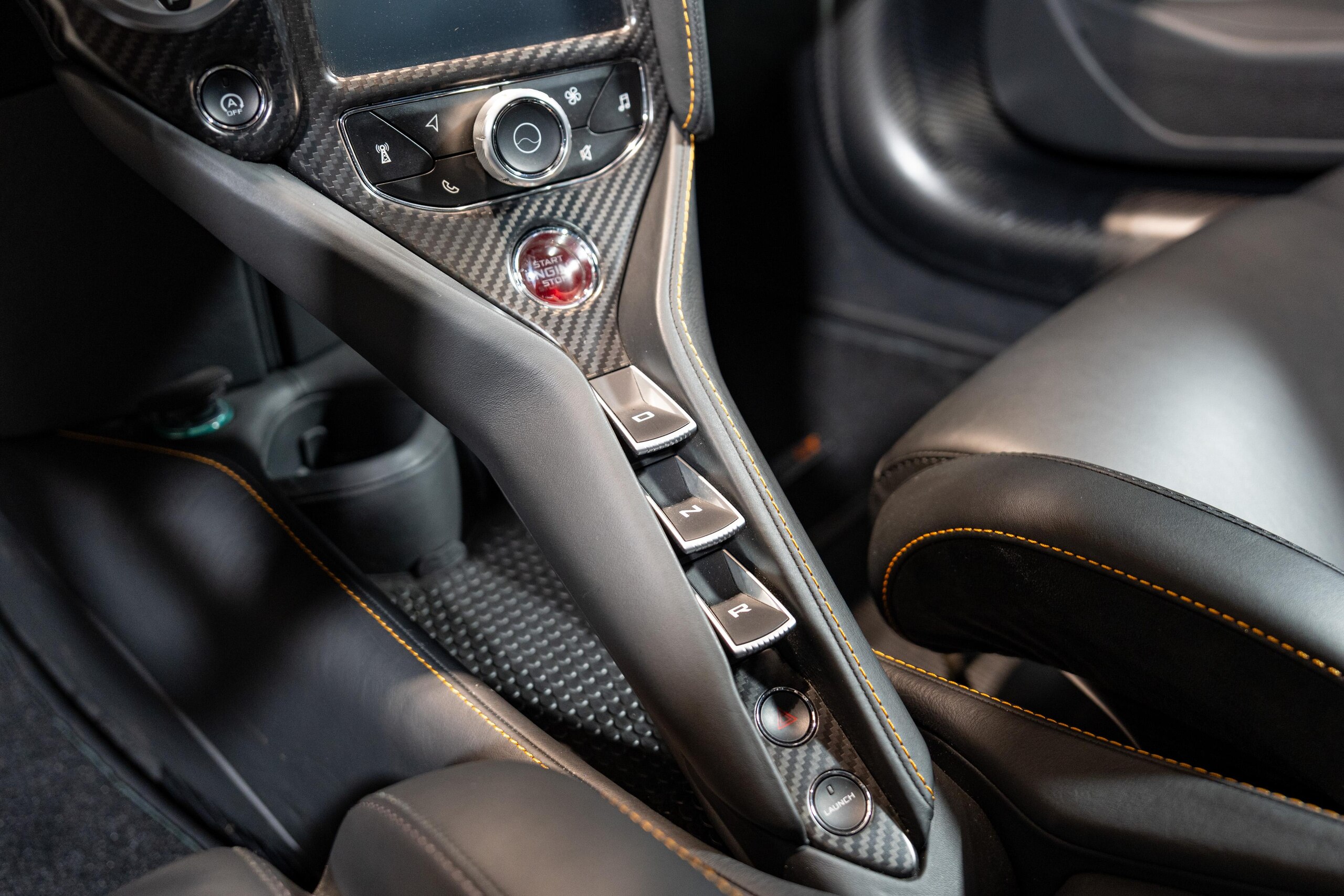 2021 McLaren 765LT — Photo 12 / 16