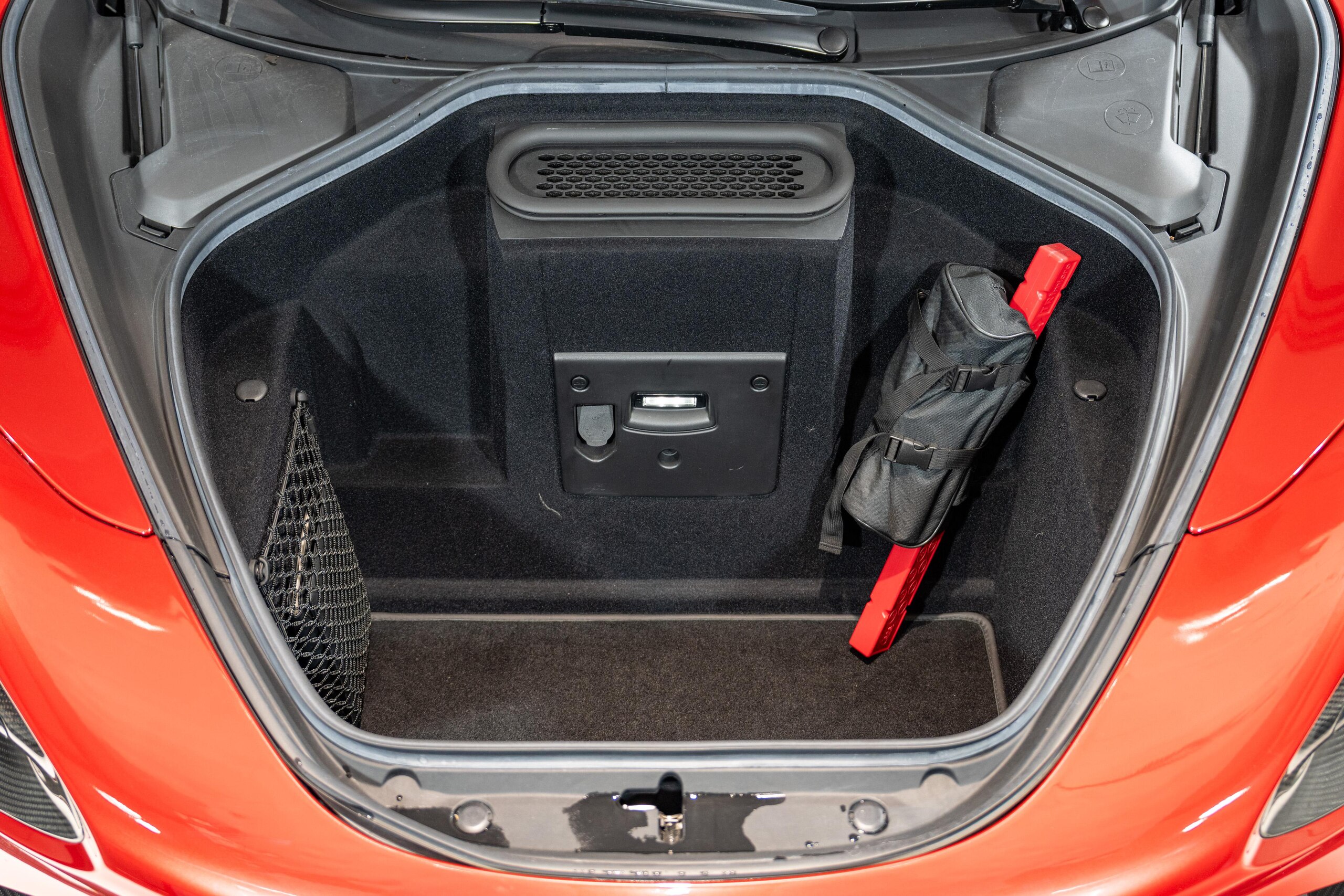 2021 McLaren 765LT — Photo 16 / 16