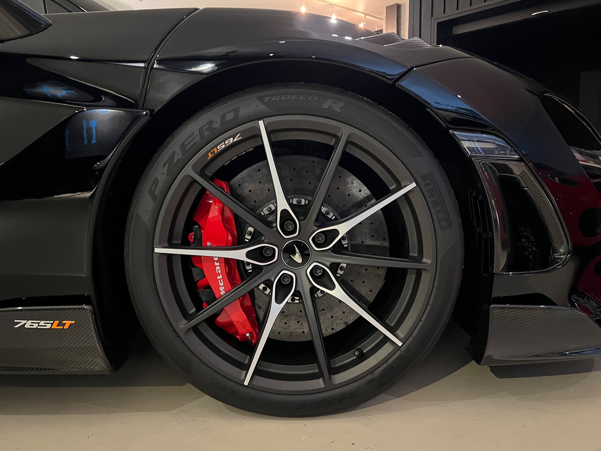 2021 McLaren 765LT — Photo 32 / 32