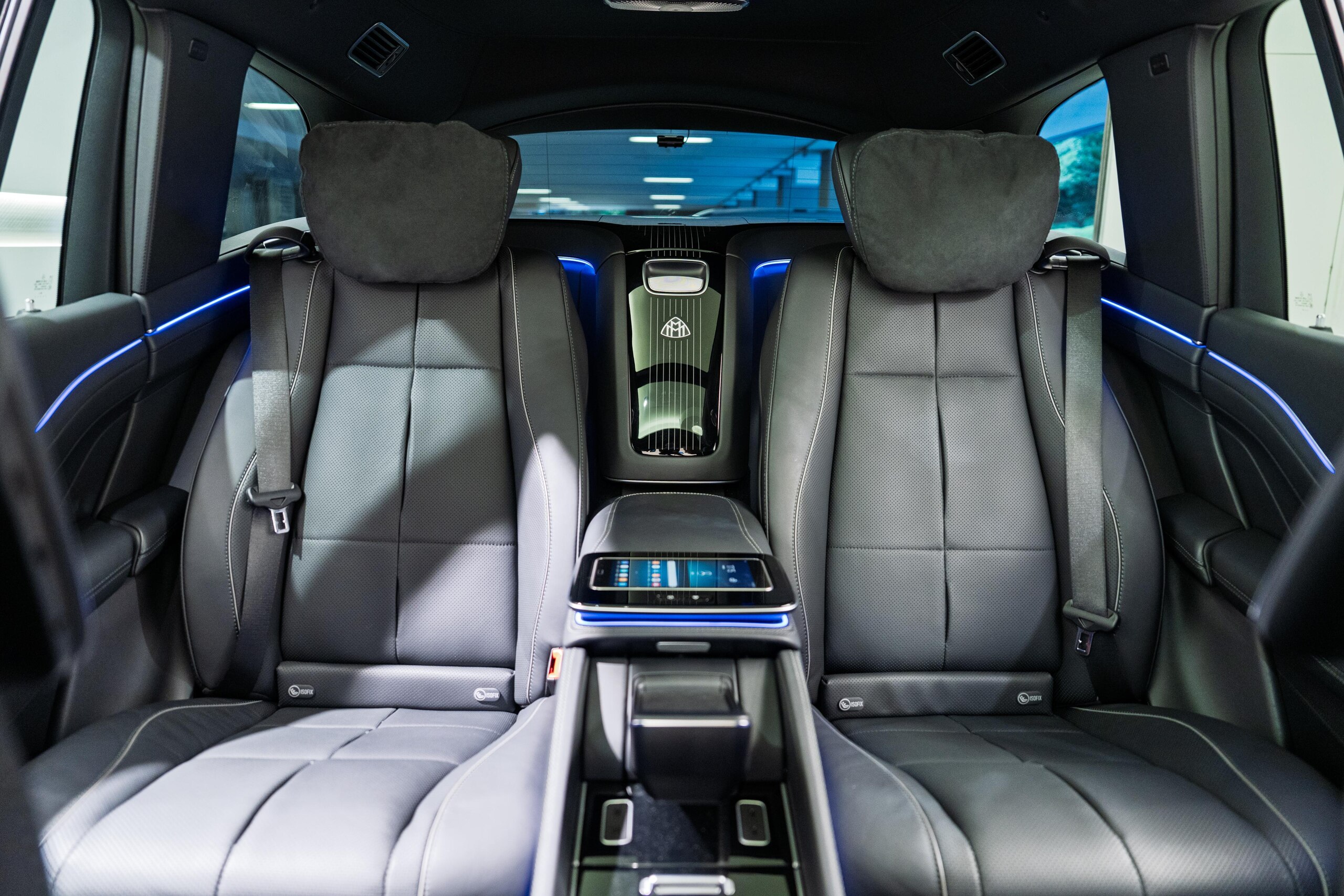 2021 Mercedes Benz Maybach GLS 600 4Matic — Photo 13 / 29