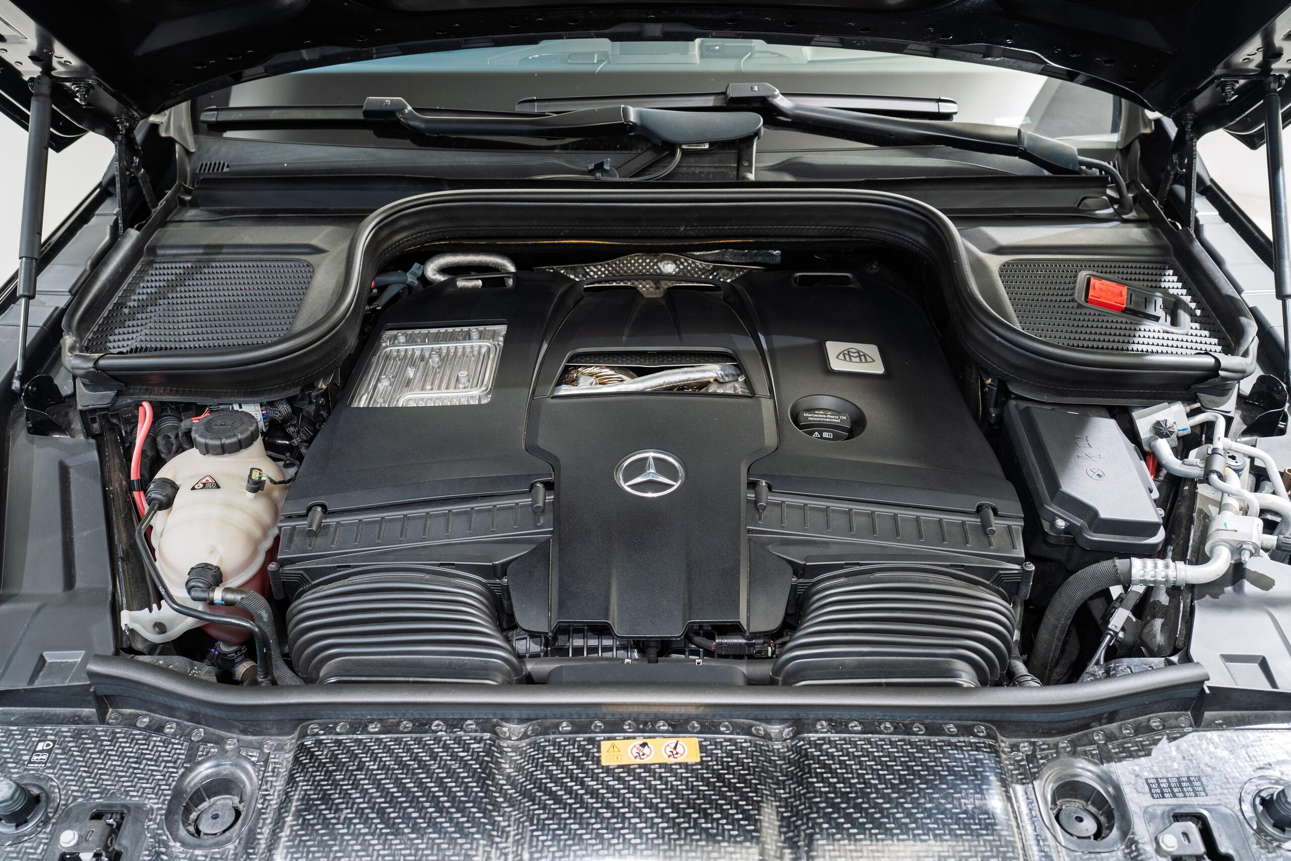 2021 Mercedes Benz Maybach GLS 600 4Matic — Photo 27 / 29
