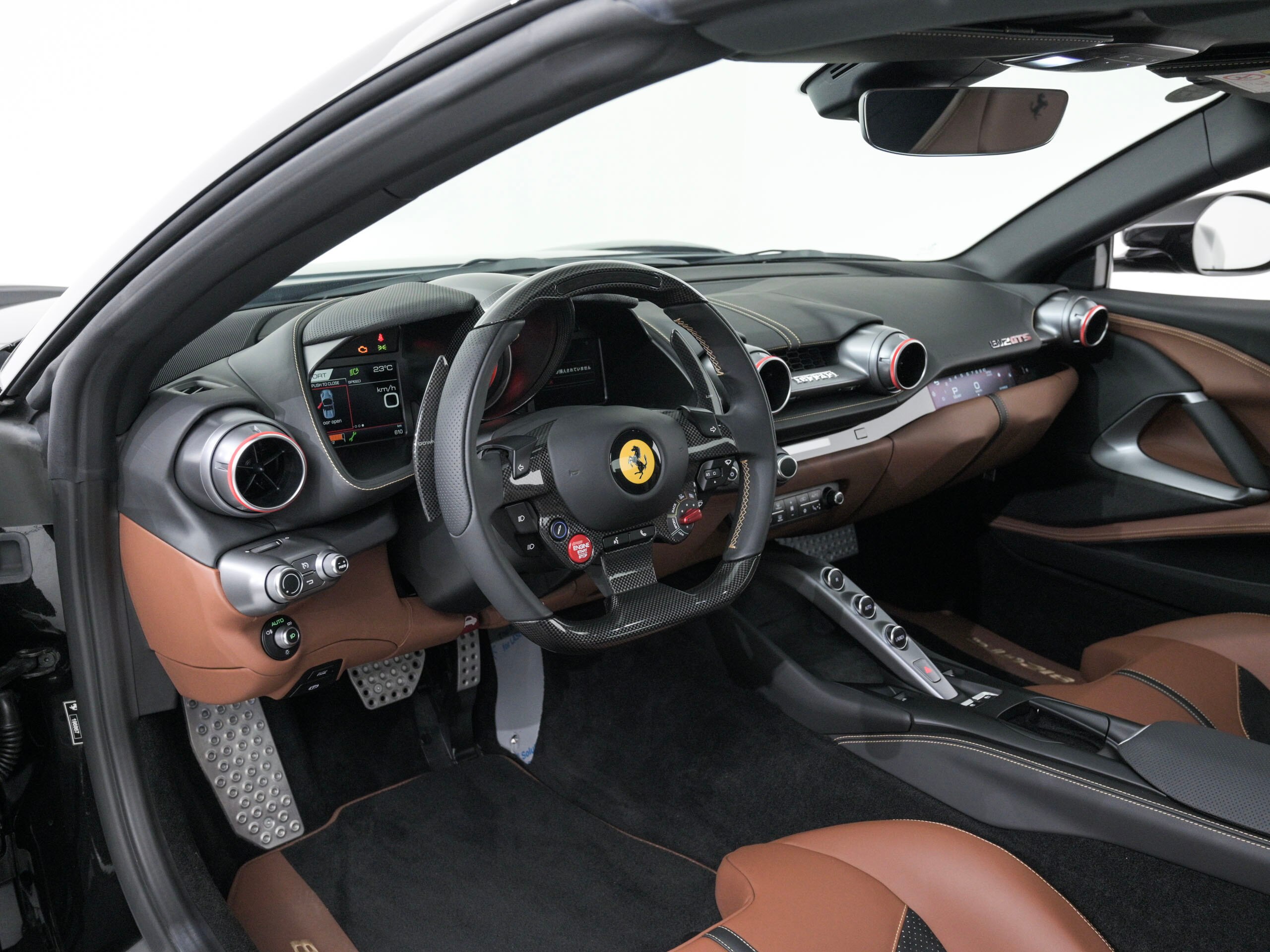 2022 Ferrari 812GTS — Photo 8 / 28