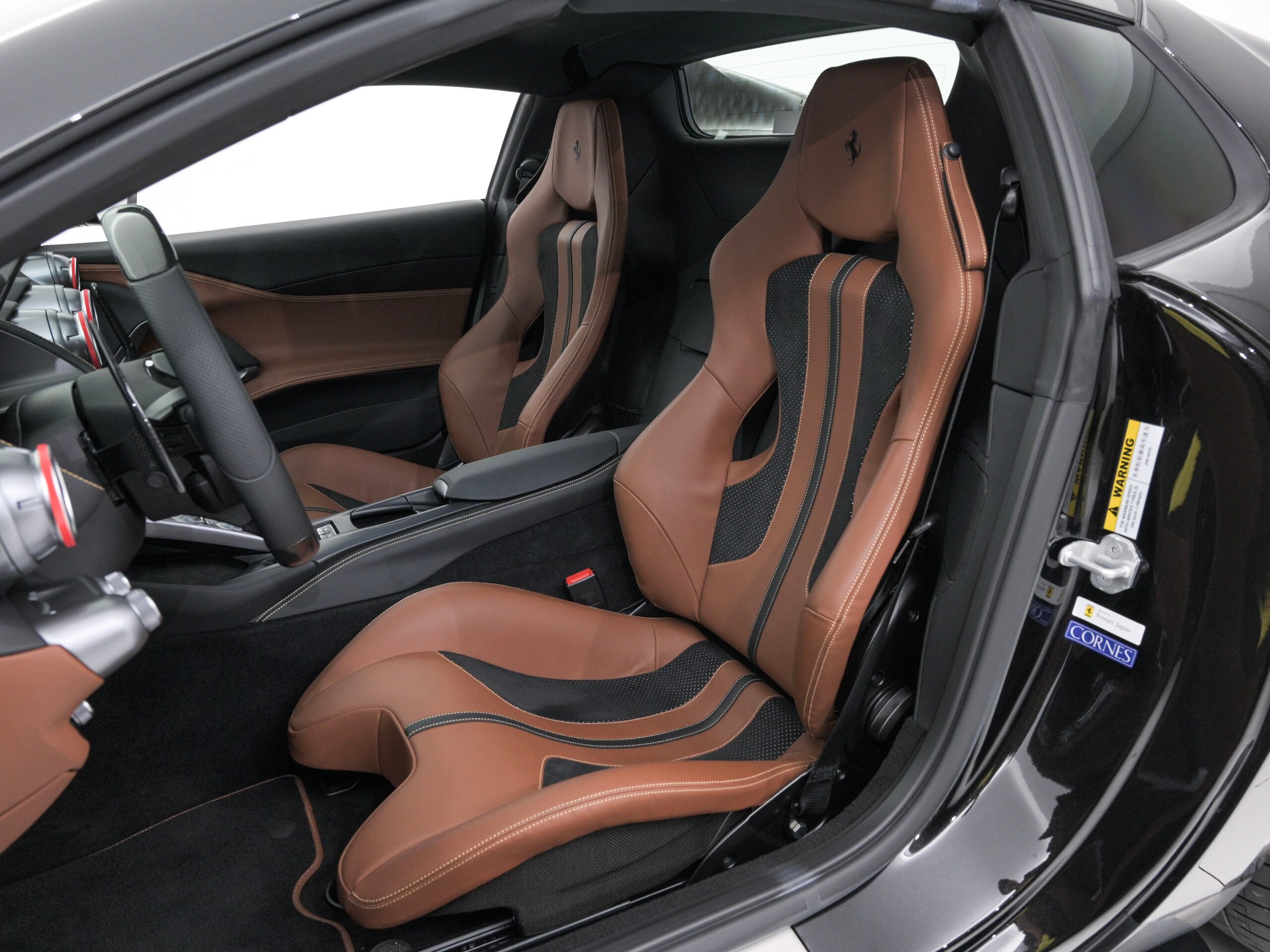 2022 Ferrari 812GTS — Photo 9 / 28