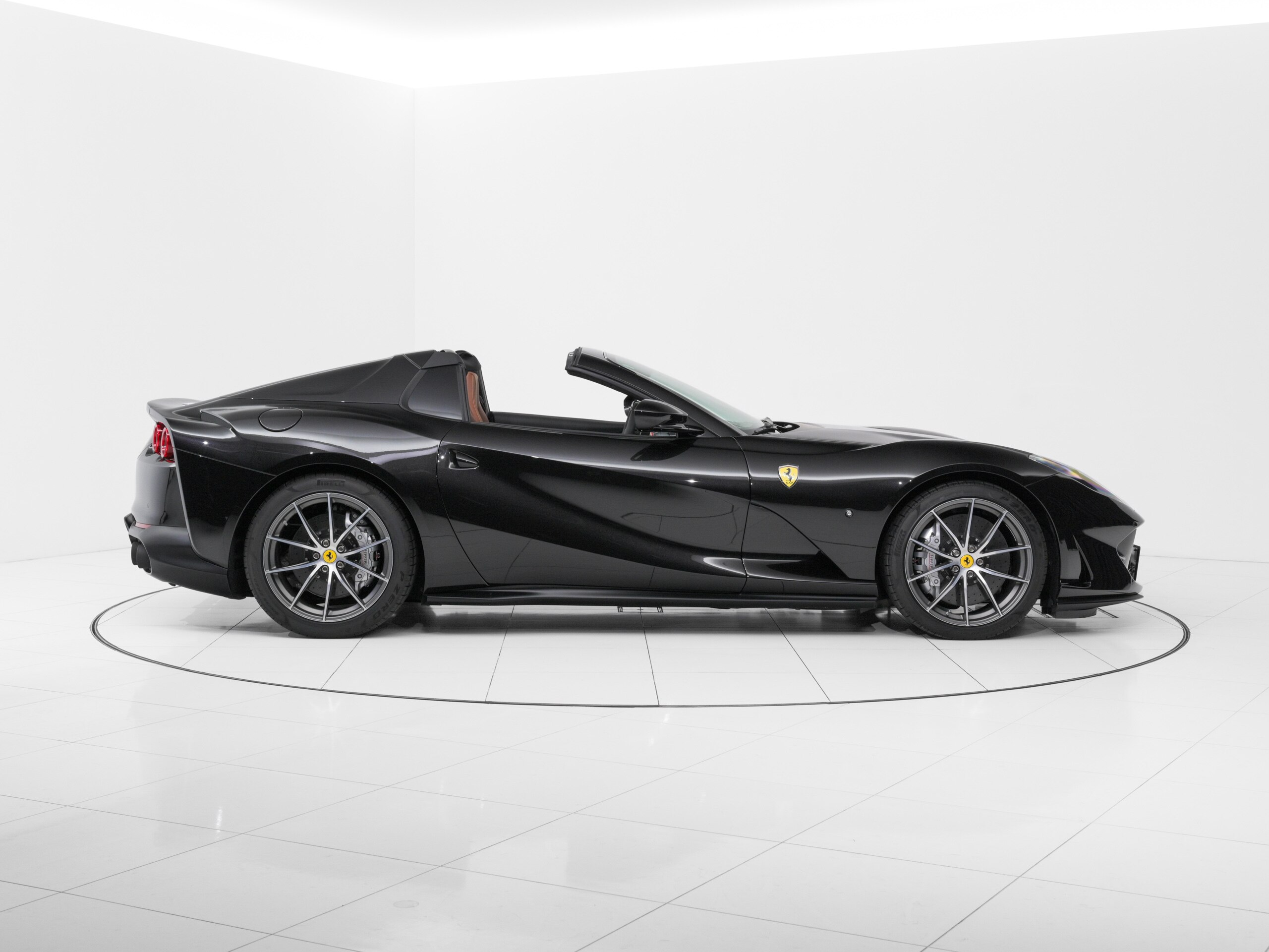 2022 Ferrari 812GTS — Photo 11 / 28