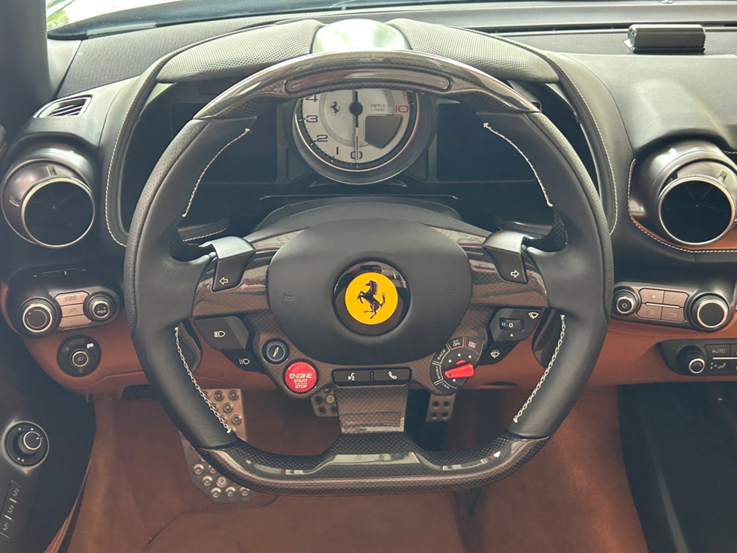 2022 Ferrari 812GTS — Photo 7 / 43
