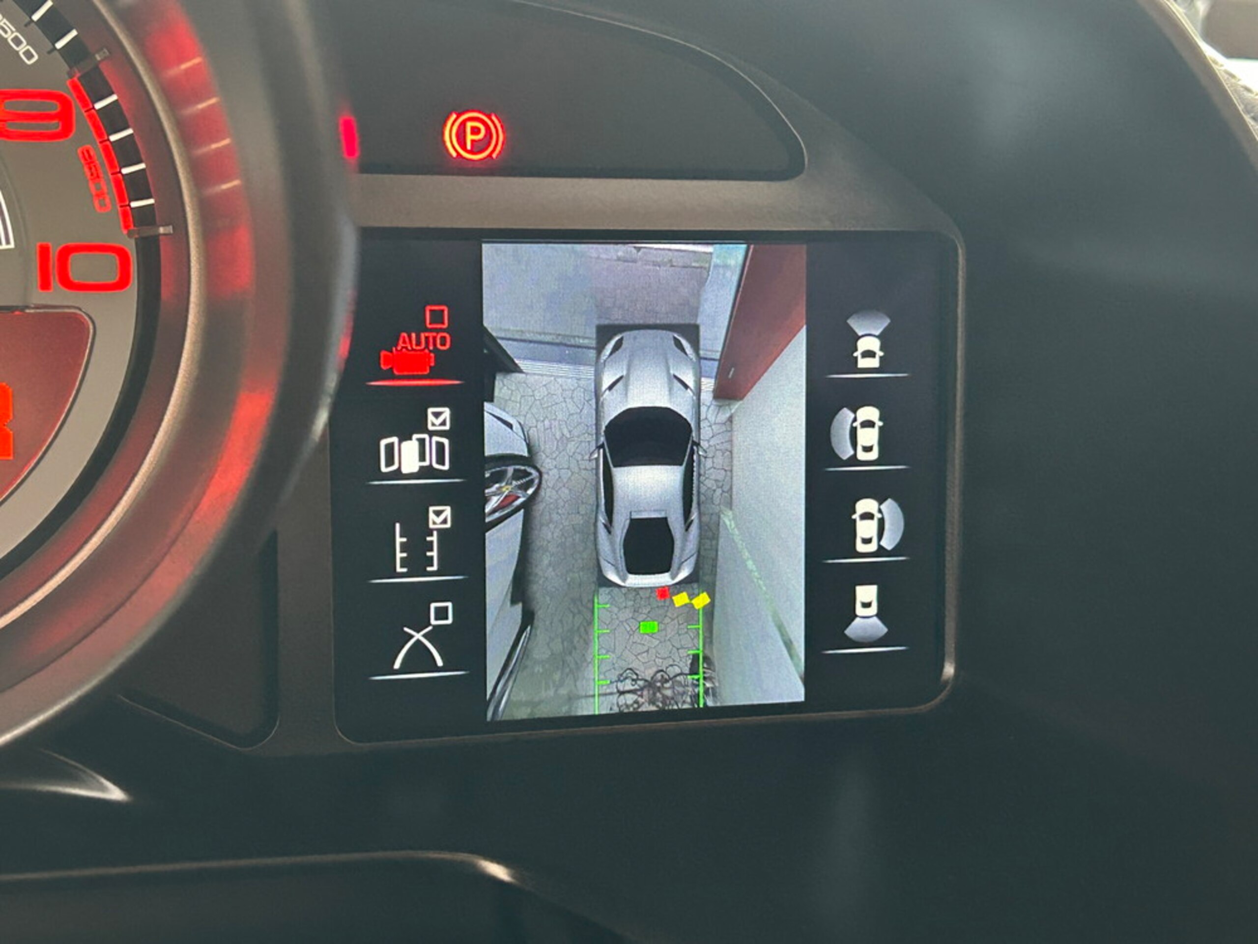 2022 Ferrari 812GTS — Photo 17 / 43