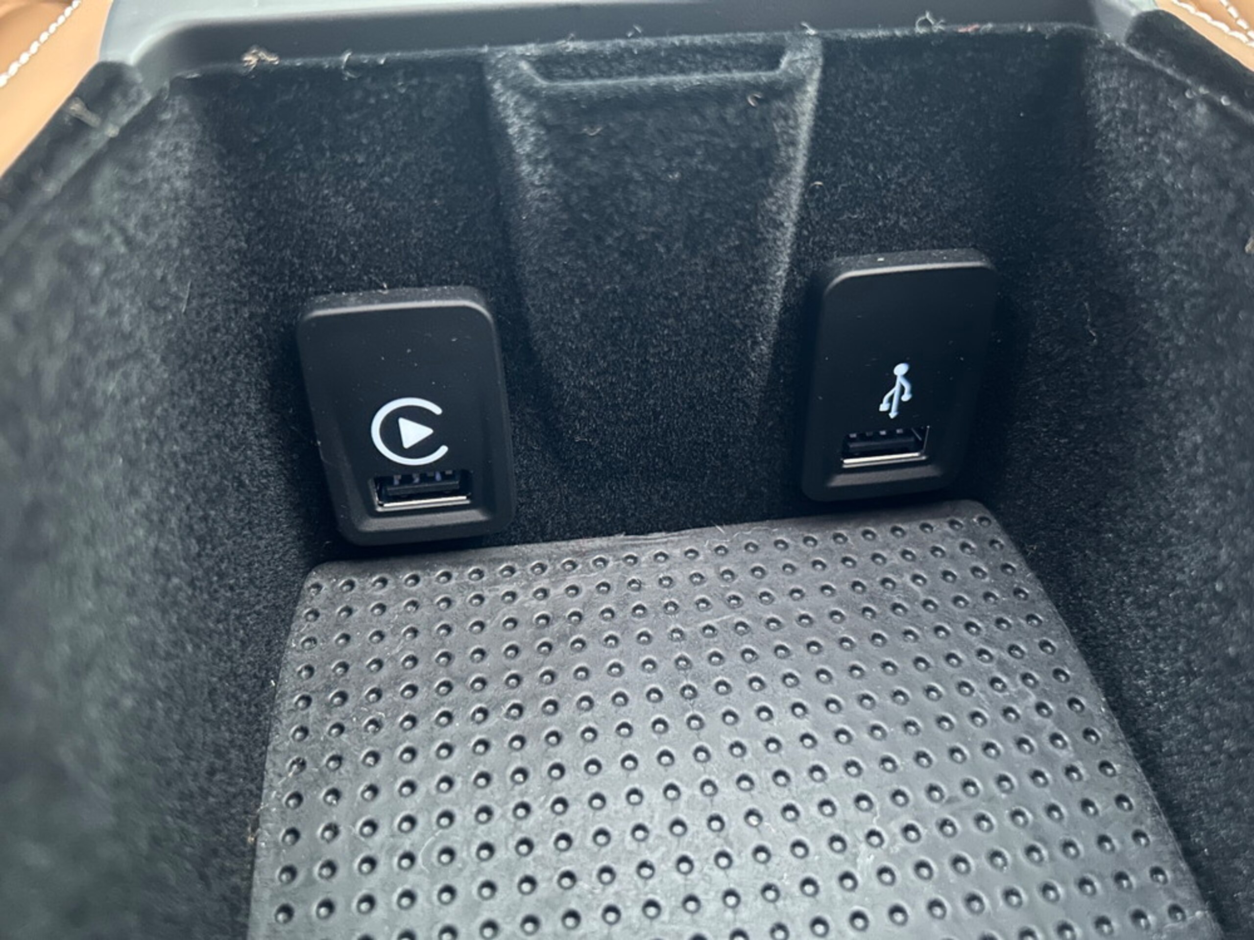 2022 Ferrari 812GTS — Photo 29 / 43