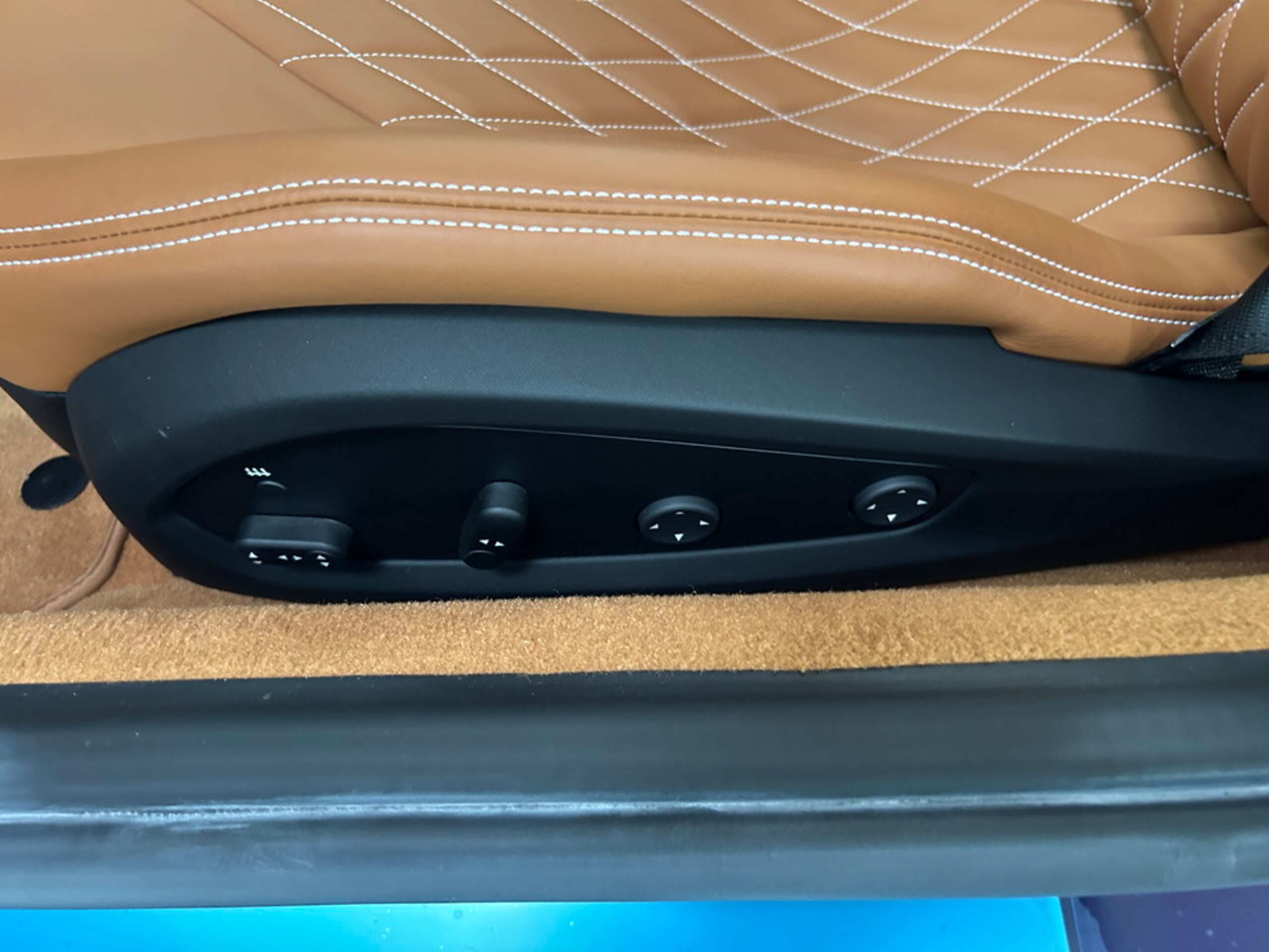2022 Ferrari 812GTS — Photo 33 / 43