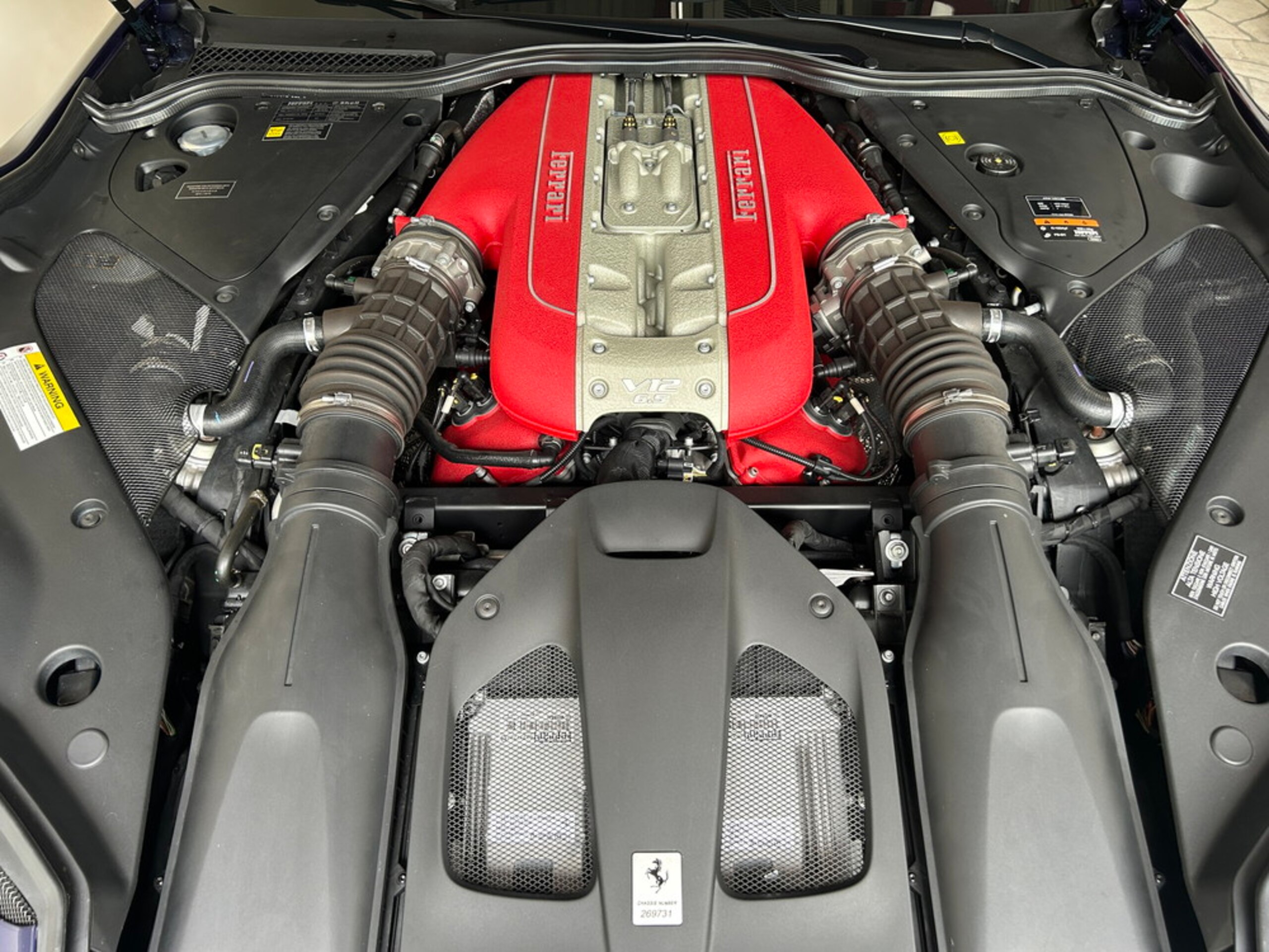 2022 Ferrari 812GTS — Photo 36 / 43