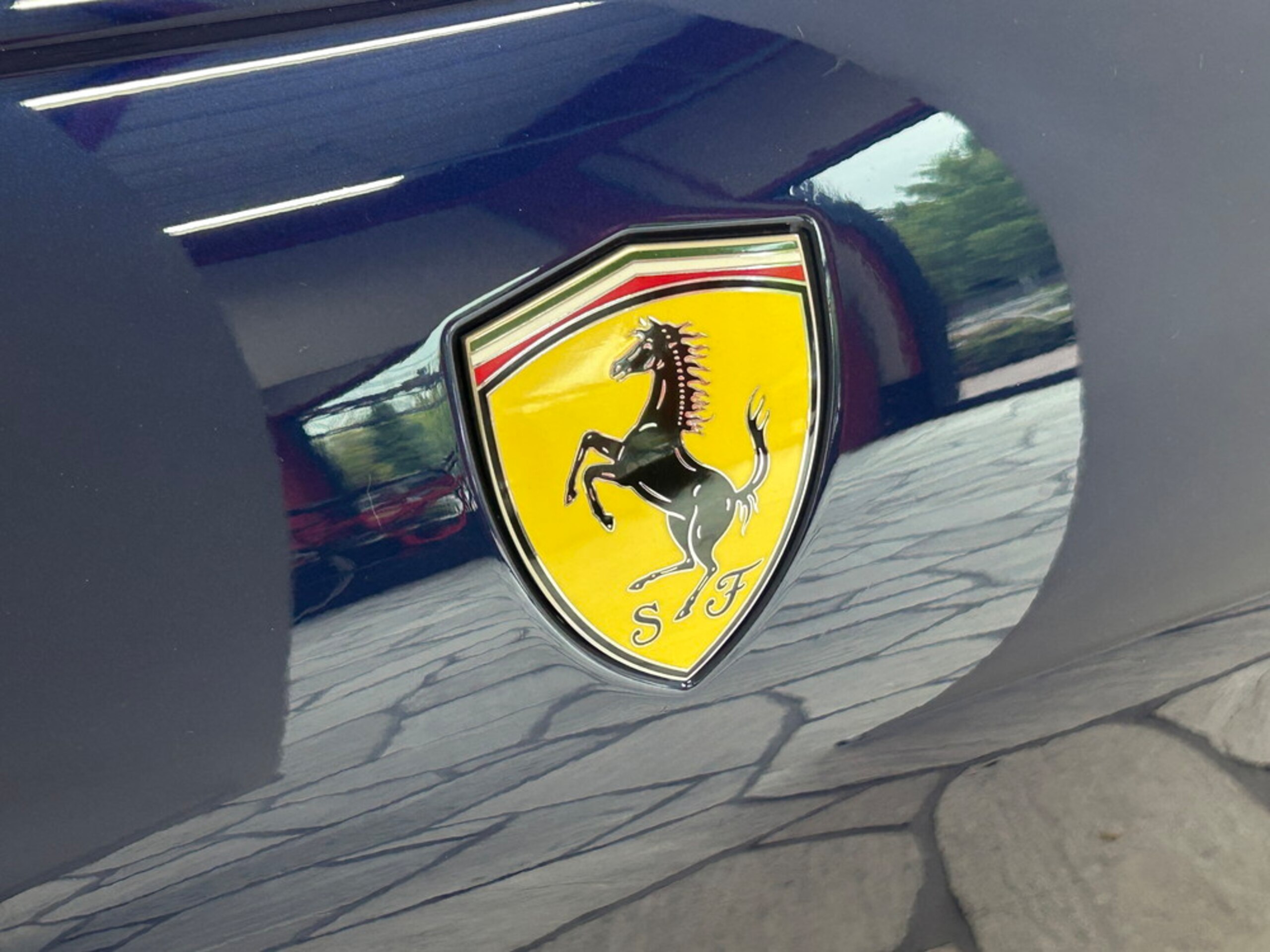 2022 Ferrari 812GTS — Photo 37 / 43