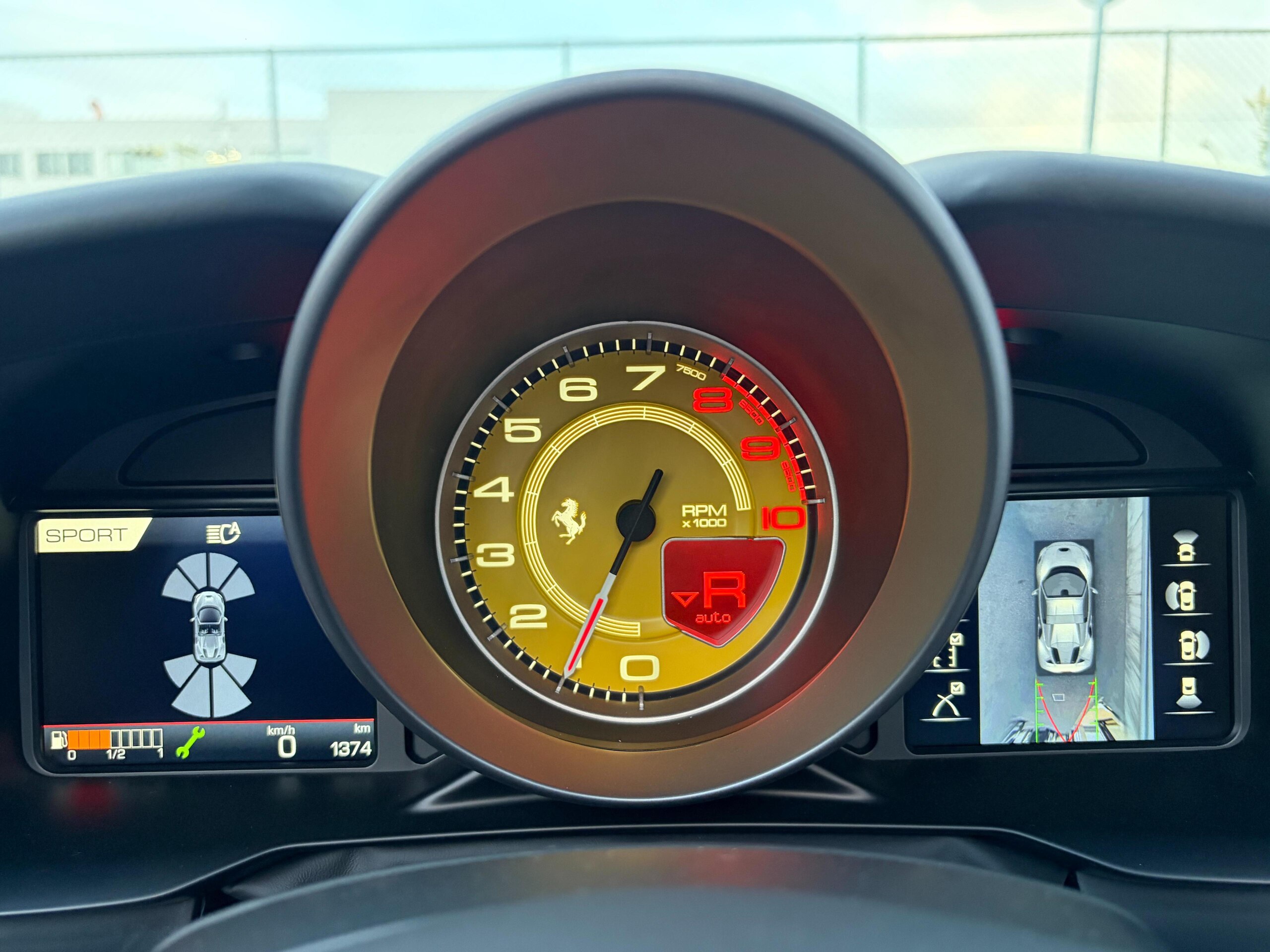 2022 Ferrari F8 Spider — Photo 9 / 37