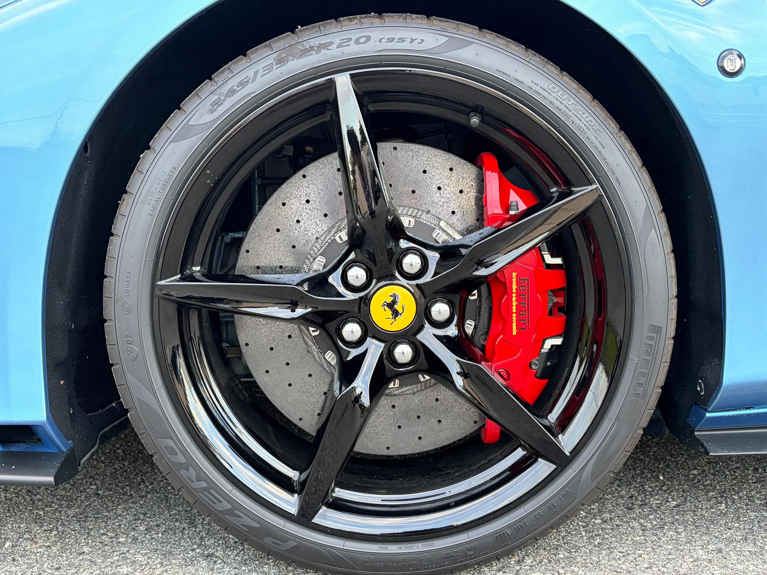 2022 Ferrari F8 Spider — Photo 15 / 37