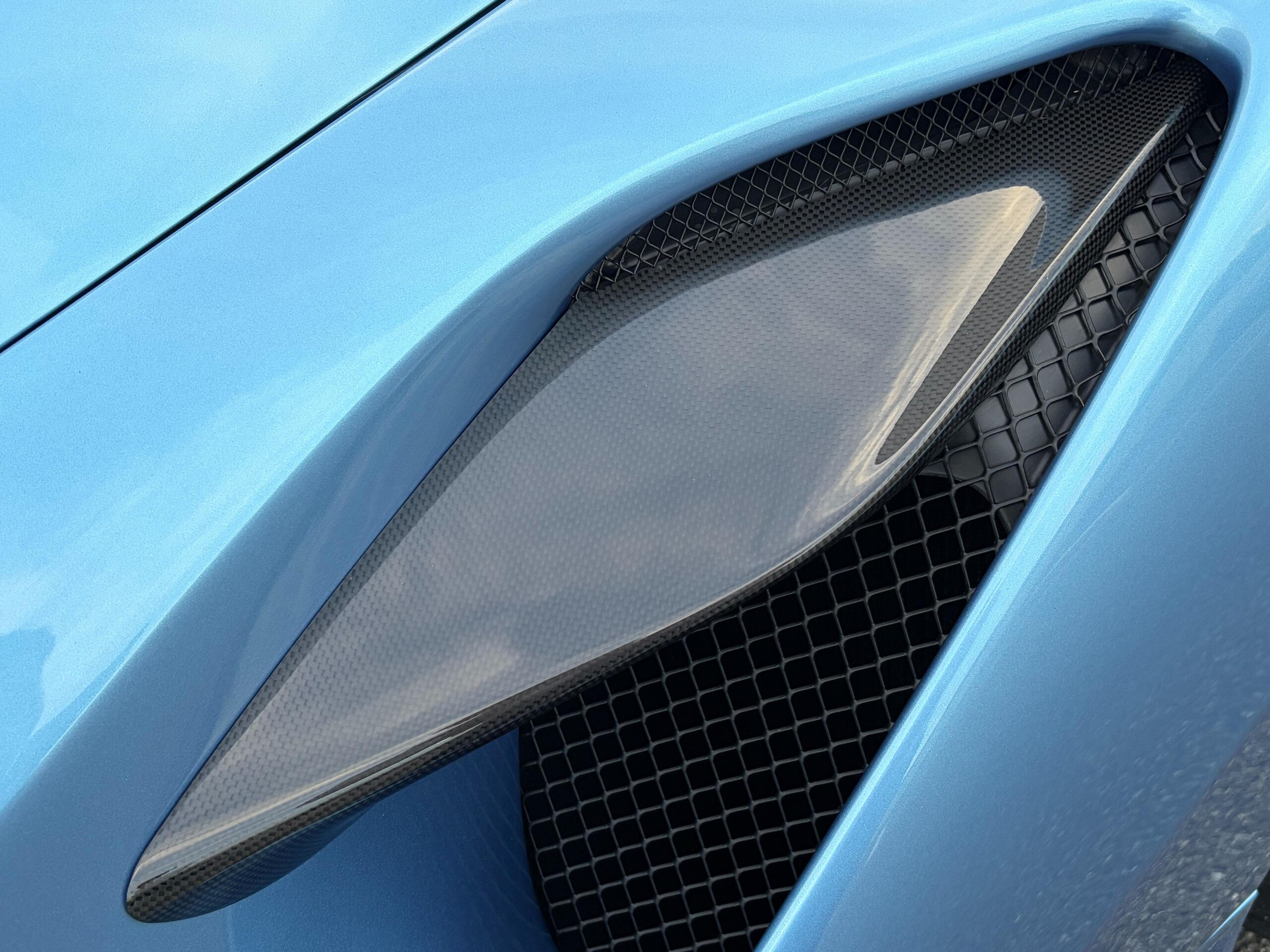 2022 Ferrari F8 Spider — Photo 18 / 37