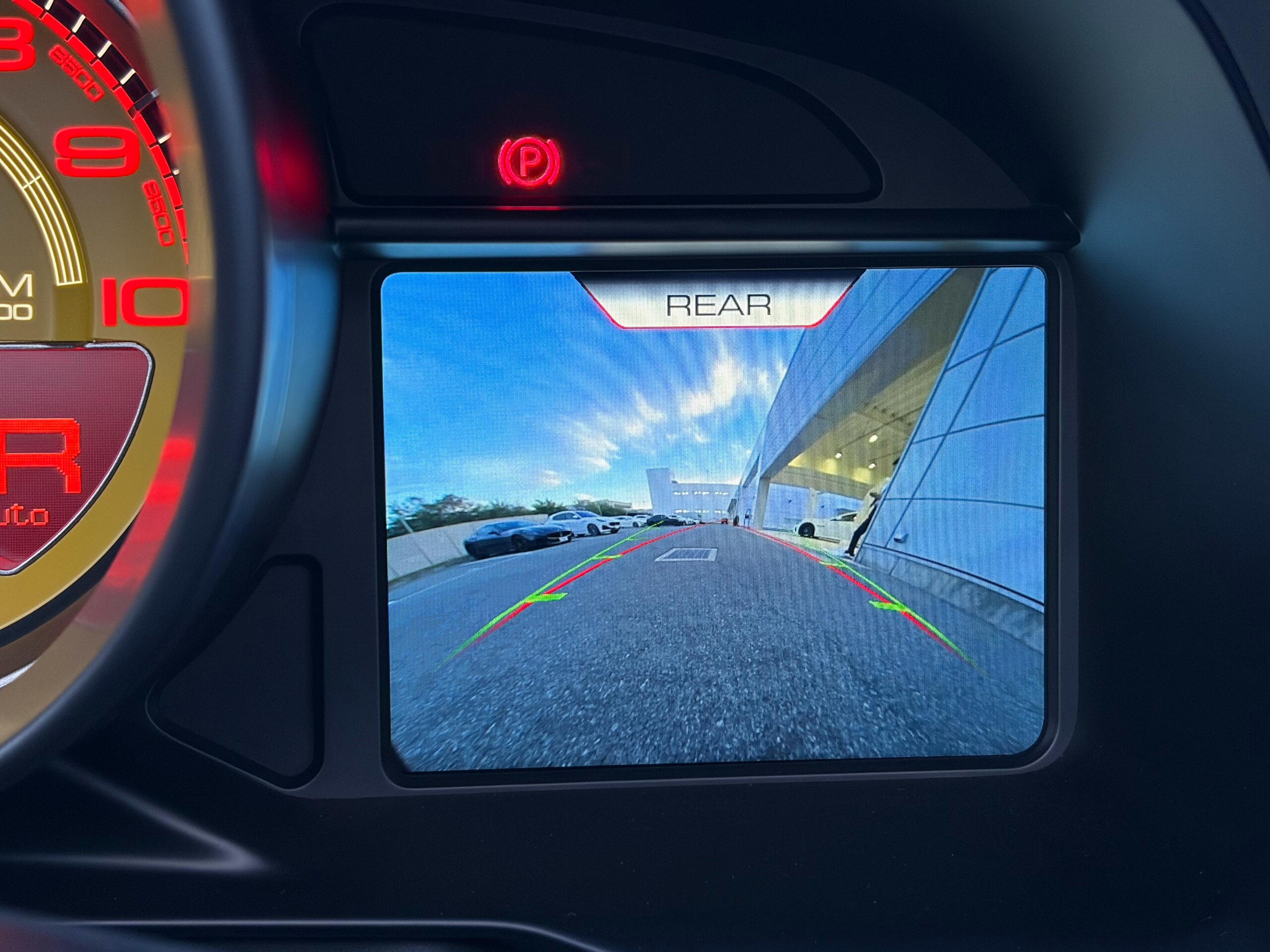 2022 Ferrari F8 Spider — Photo 26 / 37