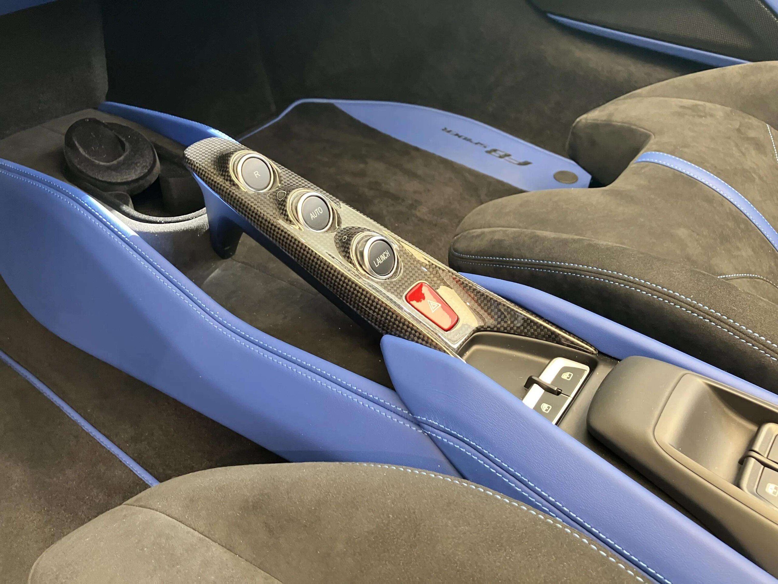 2022 Ferrari F8 Spider — Photo 9 / 24