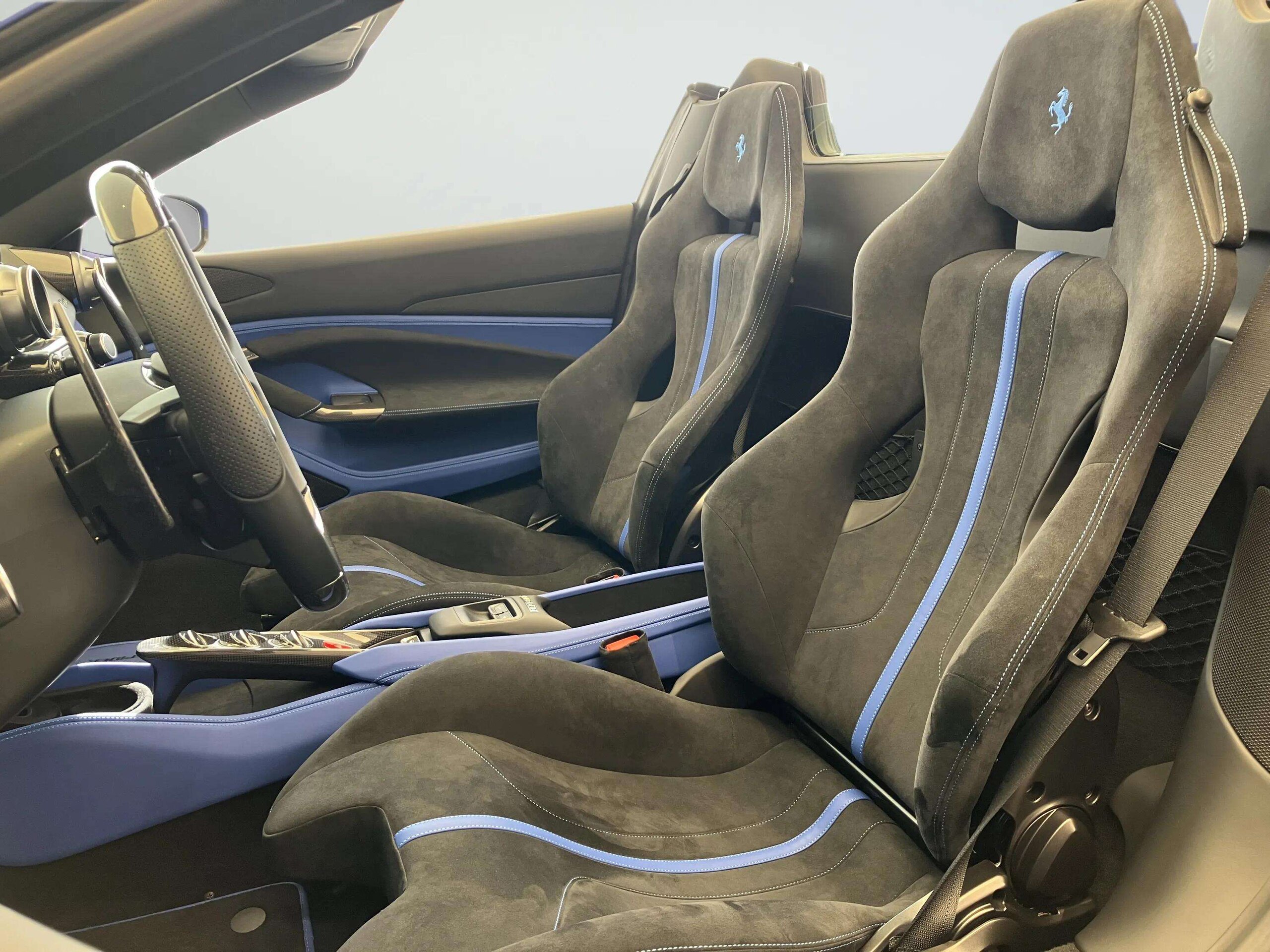 2022 Ferrari F8 Spider — Photo 19 / 24