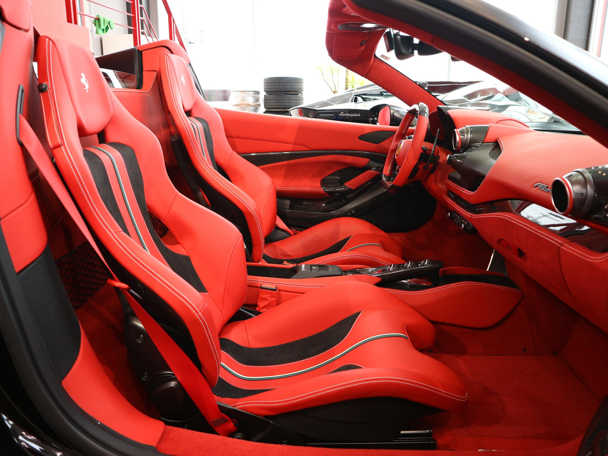 2022 Ferrari F8 Spider — Photo 16 / 22