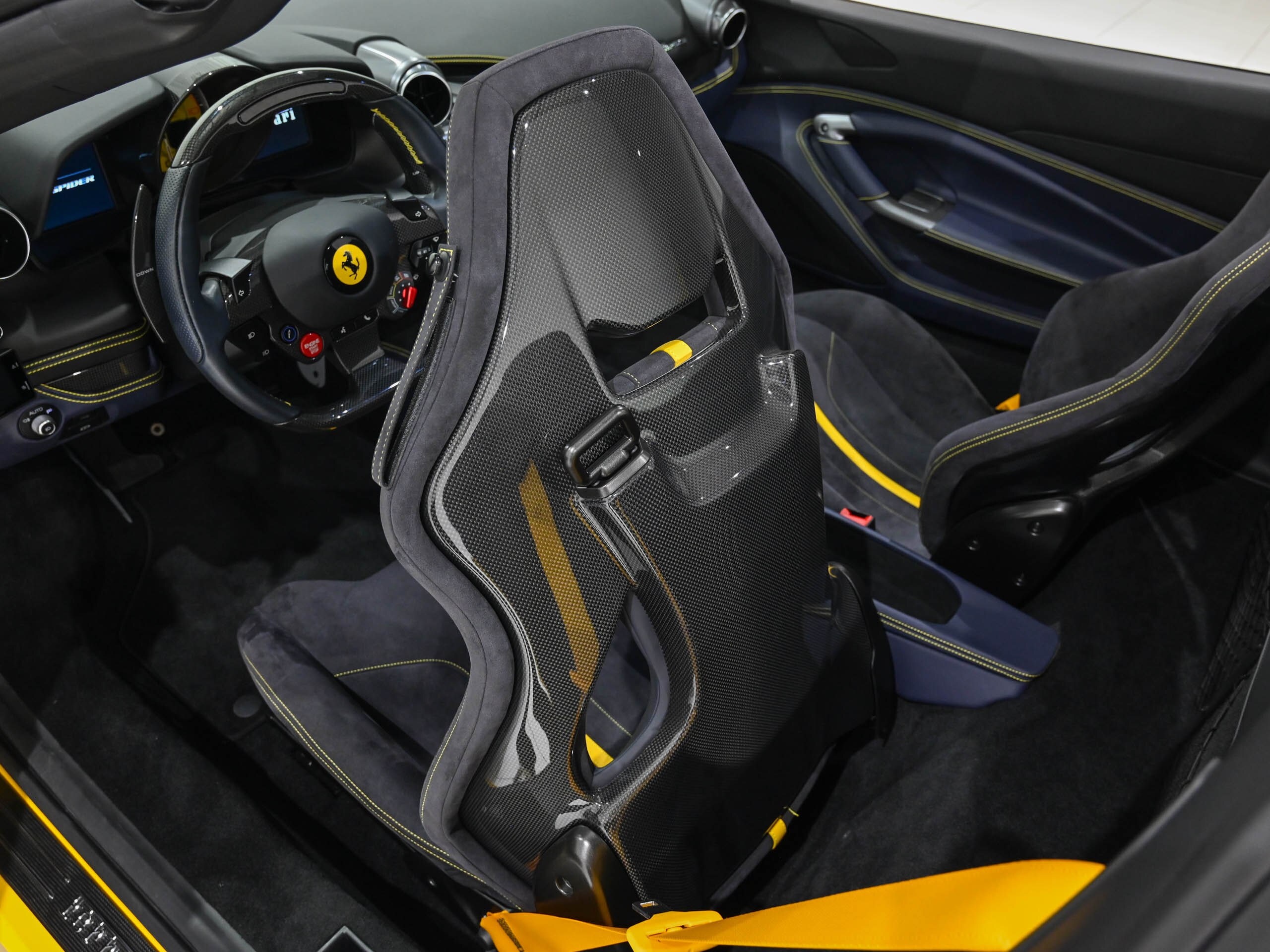 2022 Ferrari F8 Spider — Photo 20 / 36