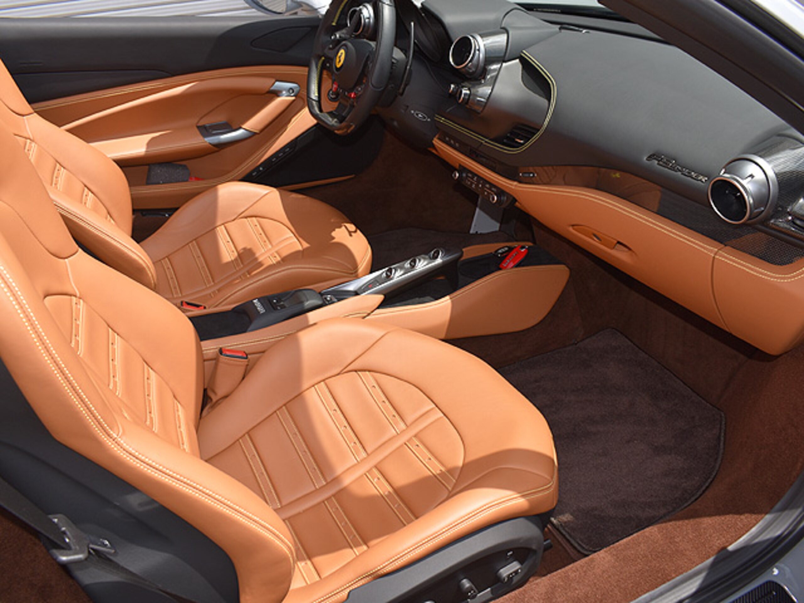 2022 Ferrari F8 Spider — Photo 38 / 46