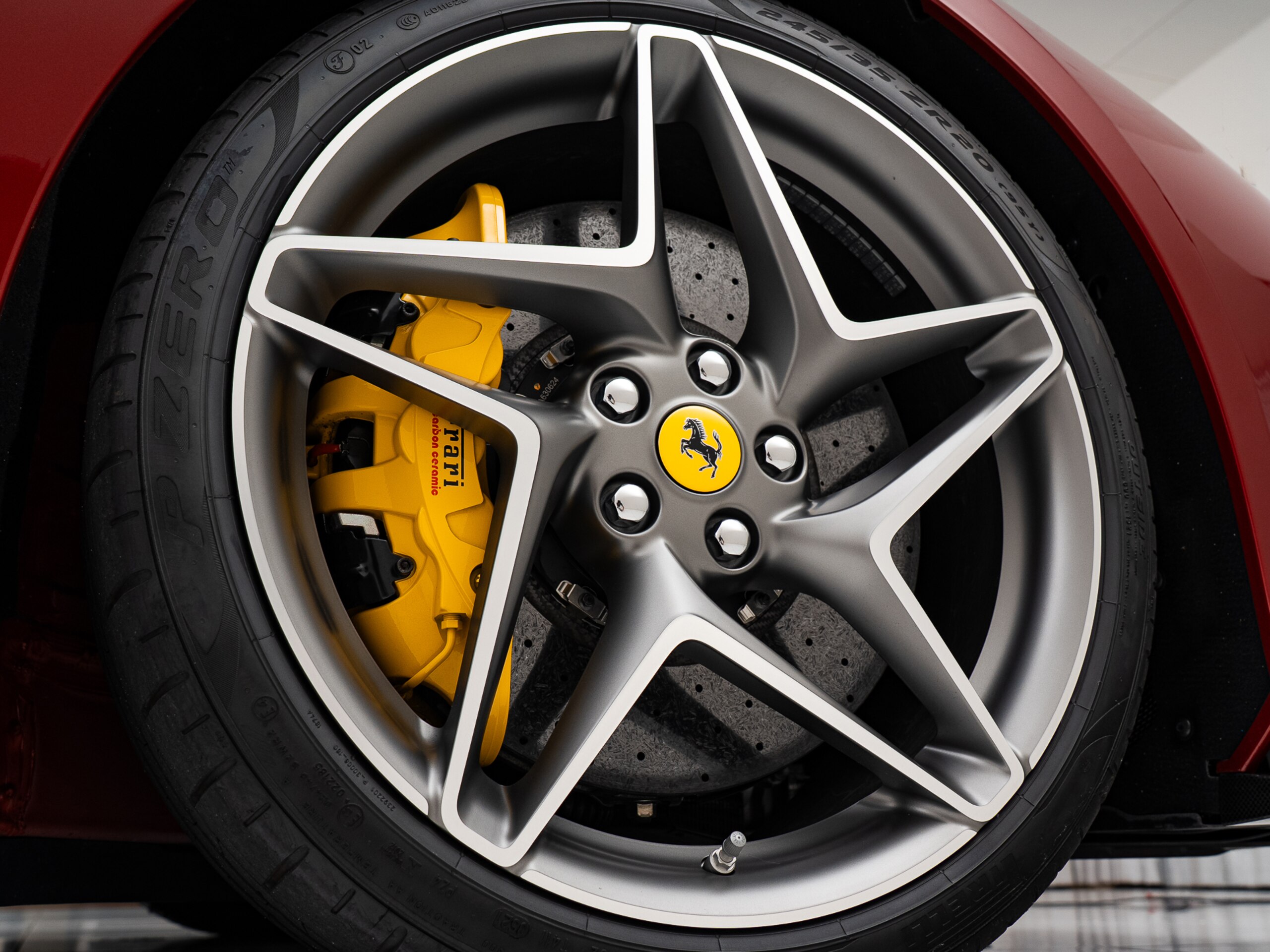2022 Ferrari F8 Spider — Photo 23 / 64