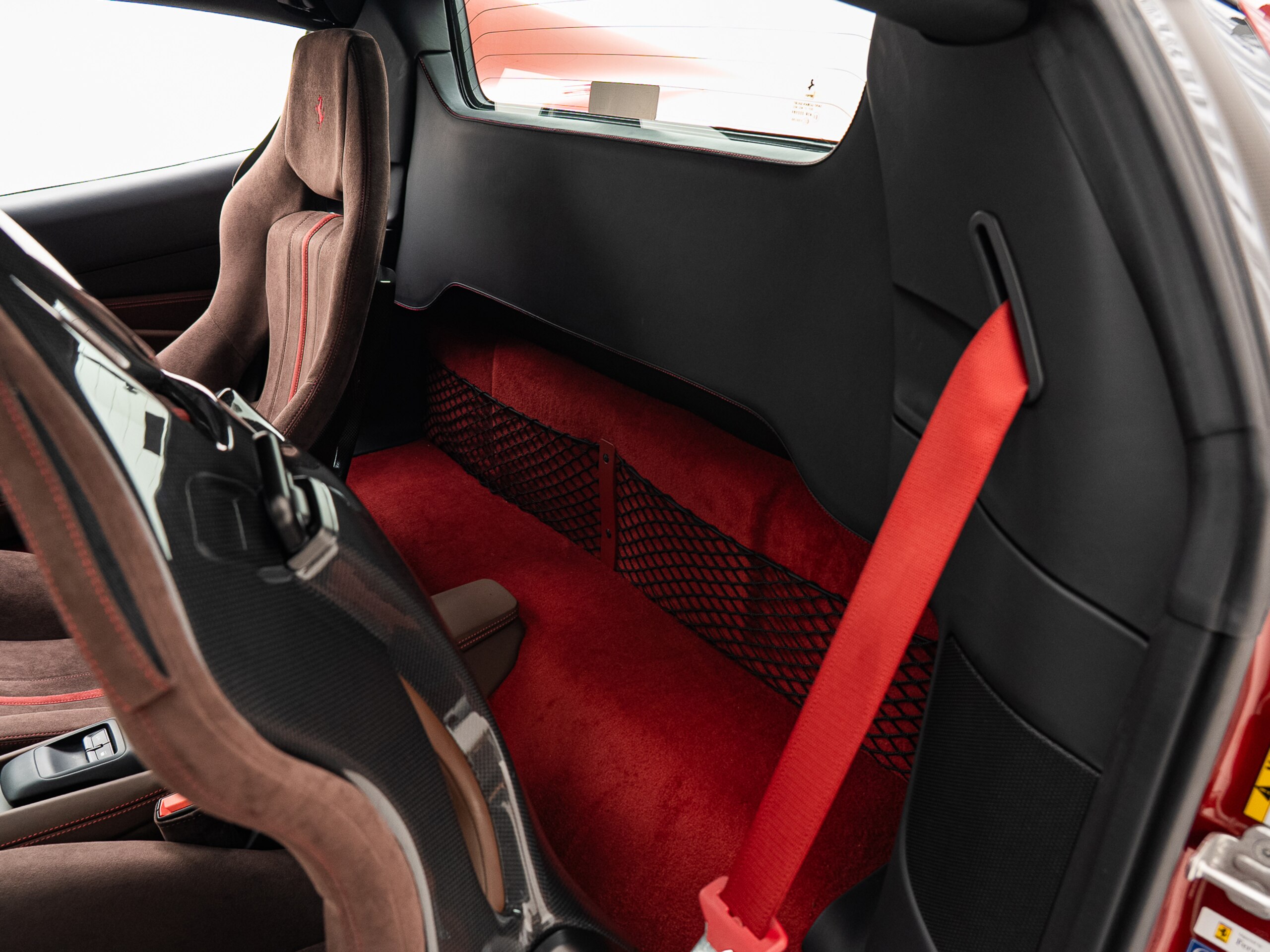 2022 Ferrari F8 Spider — Photo 27 / 64