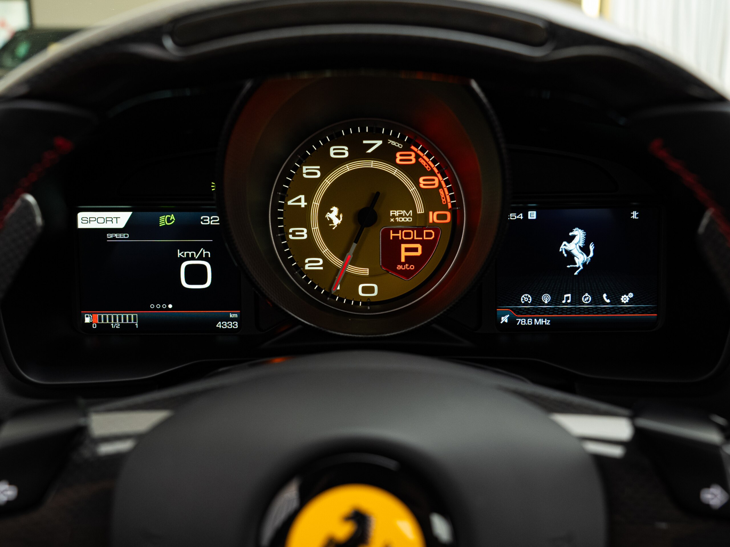 2022 Ferrari F8 Spider — Photo 42 / 64