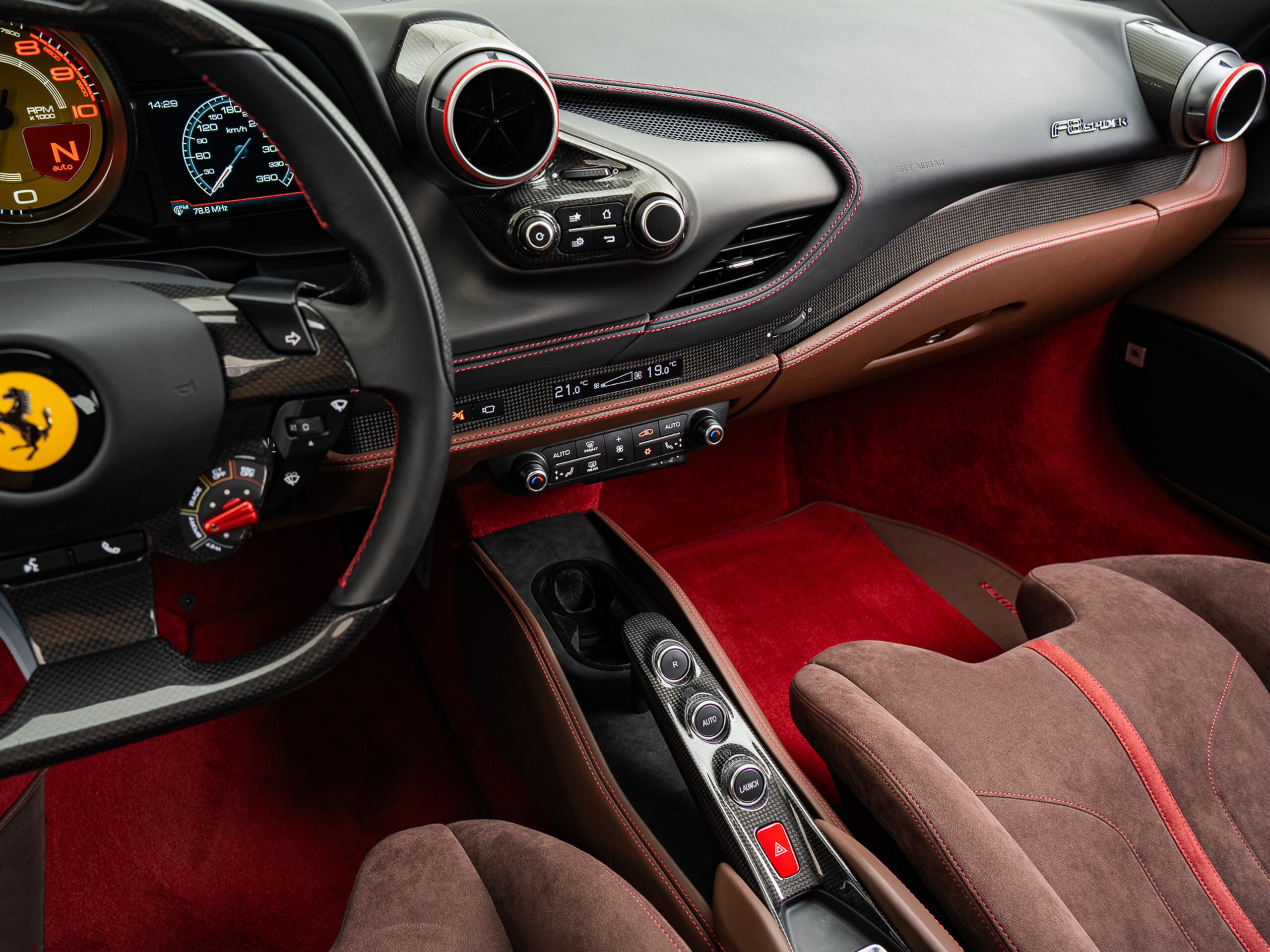 2022 Ferrari F8 Spider — Photo 45 / 64