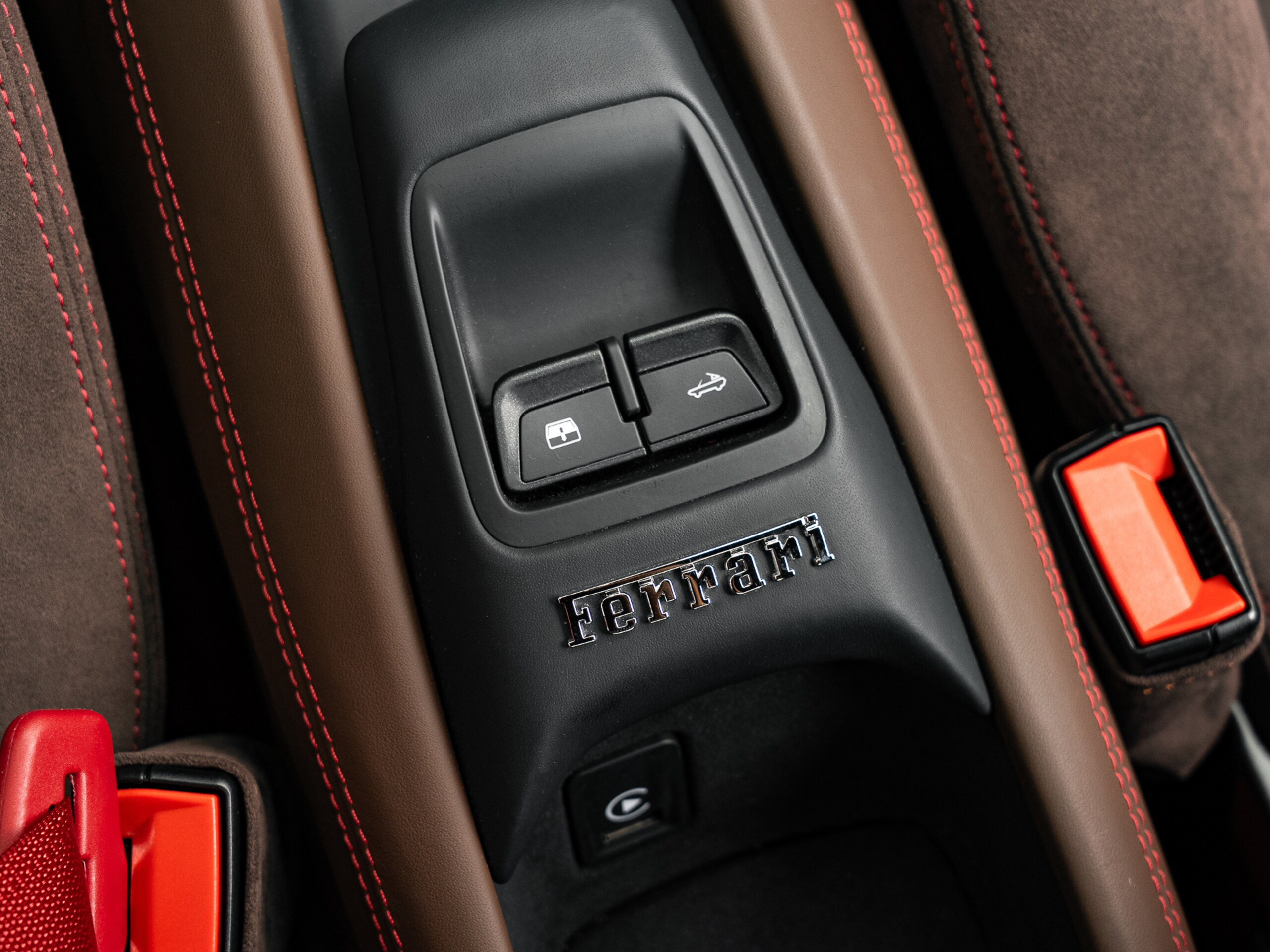 2022 Ferrari F8 Spider — Photo 50 / 64