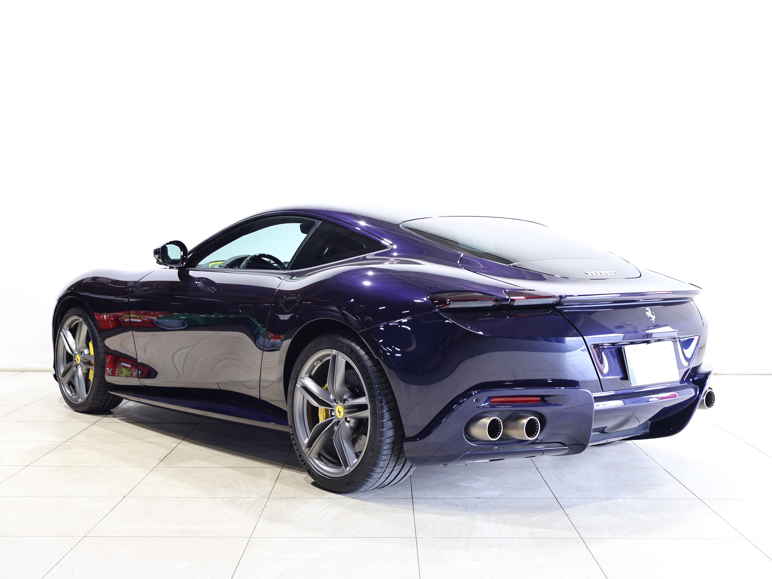 2022 Ferrari Roma Tailor Made — Photo 7 / 26