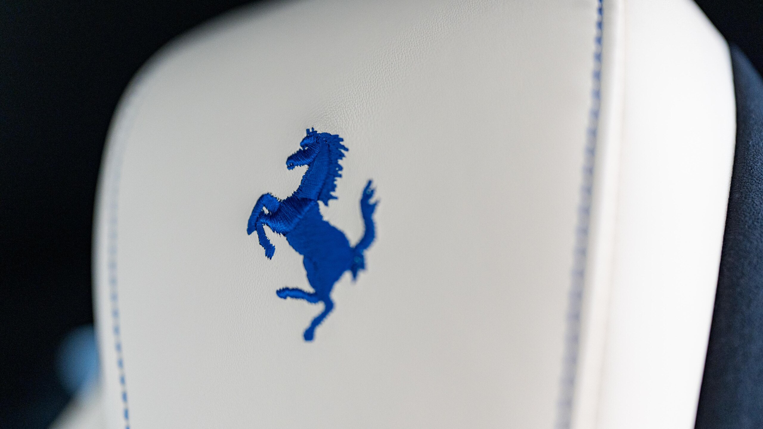 2022 Ferrari Roma — Photo 15 / 27