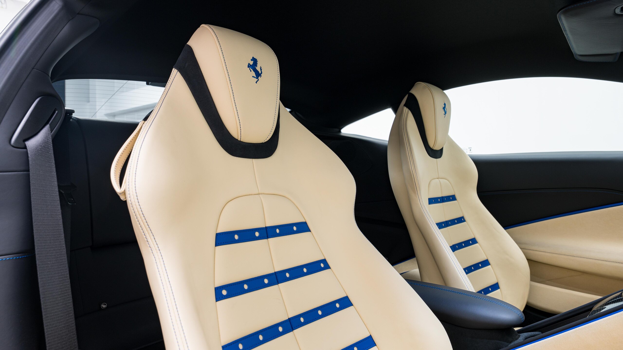 2022 Ferrari Roma — Photo 24 / 27
