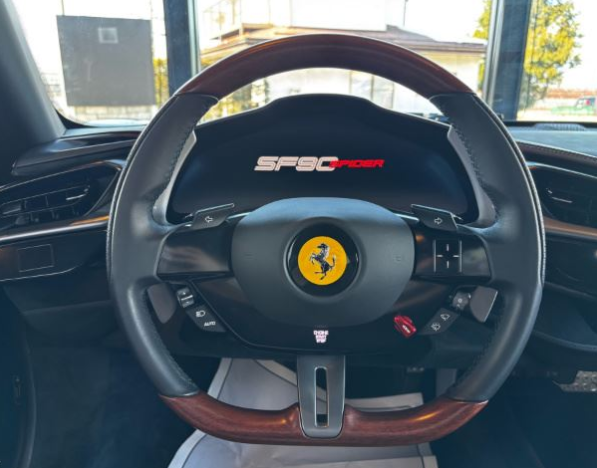 2022 Ferrari SF90 Spider Tailor Made — Photo 13 / 27