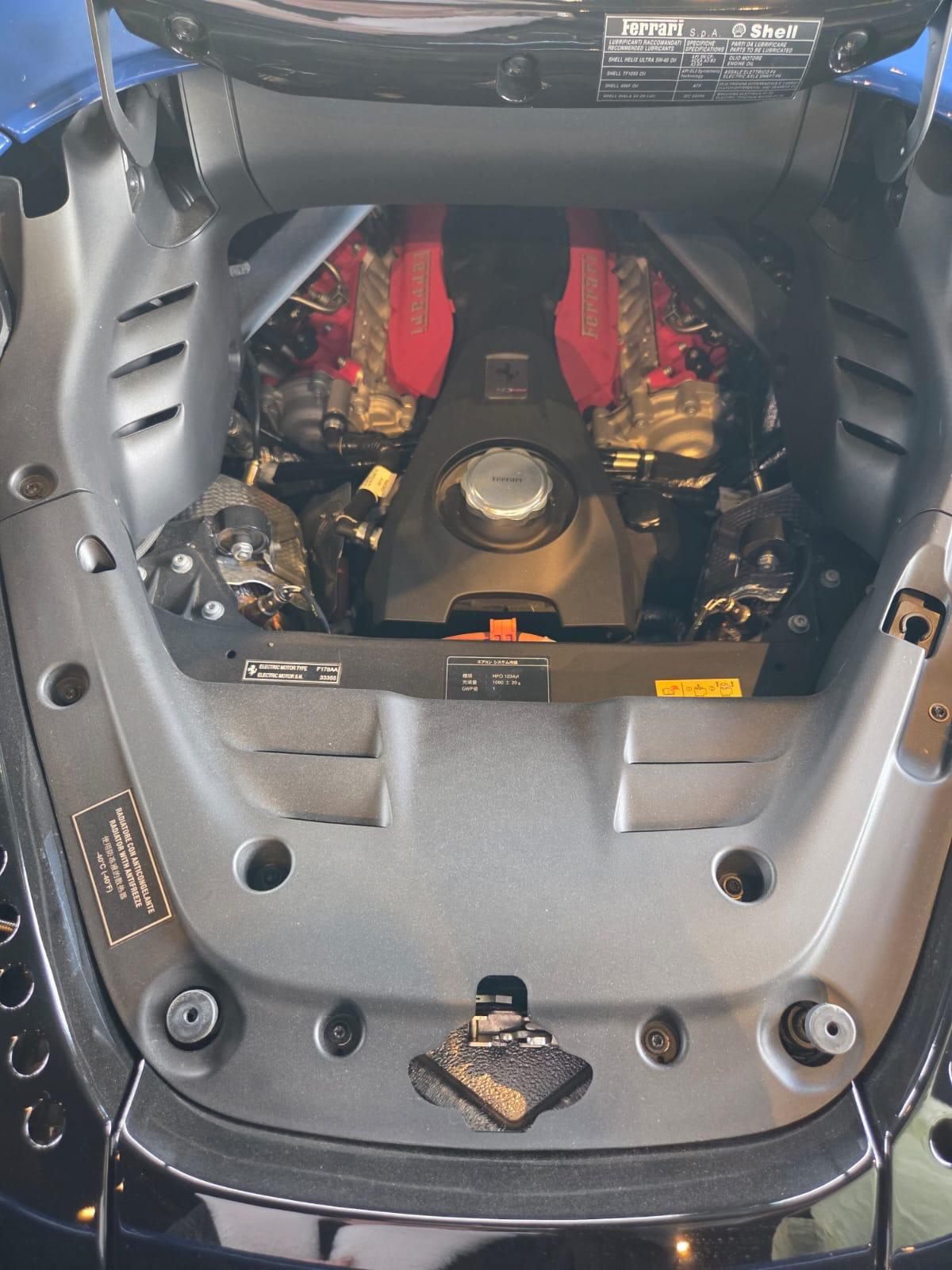 2022 Ferrari SF90 Spider Tailor Made — Photo 26 / 27