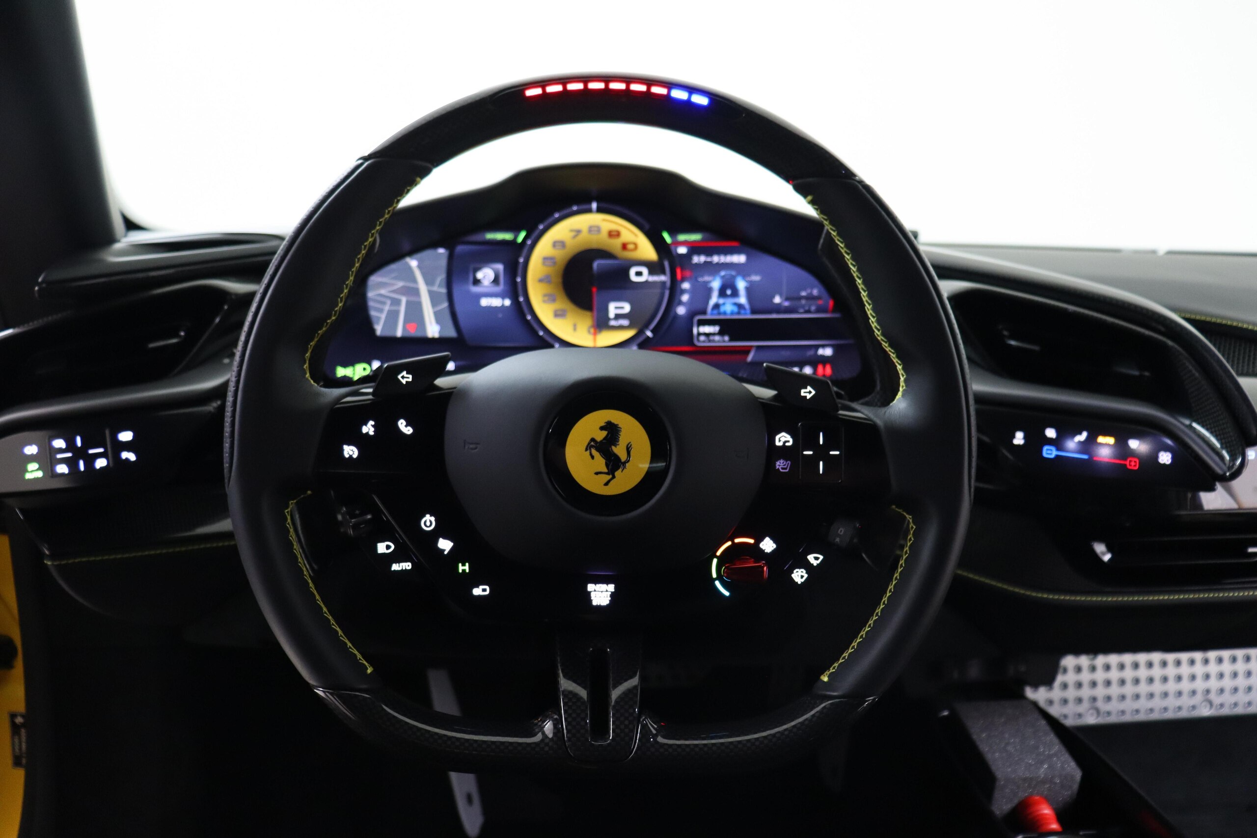 2022 Ferrari SF90 Stradale — Photo 17 / 27