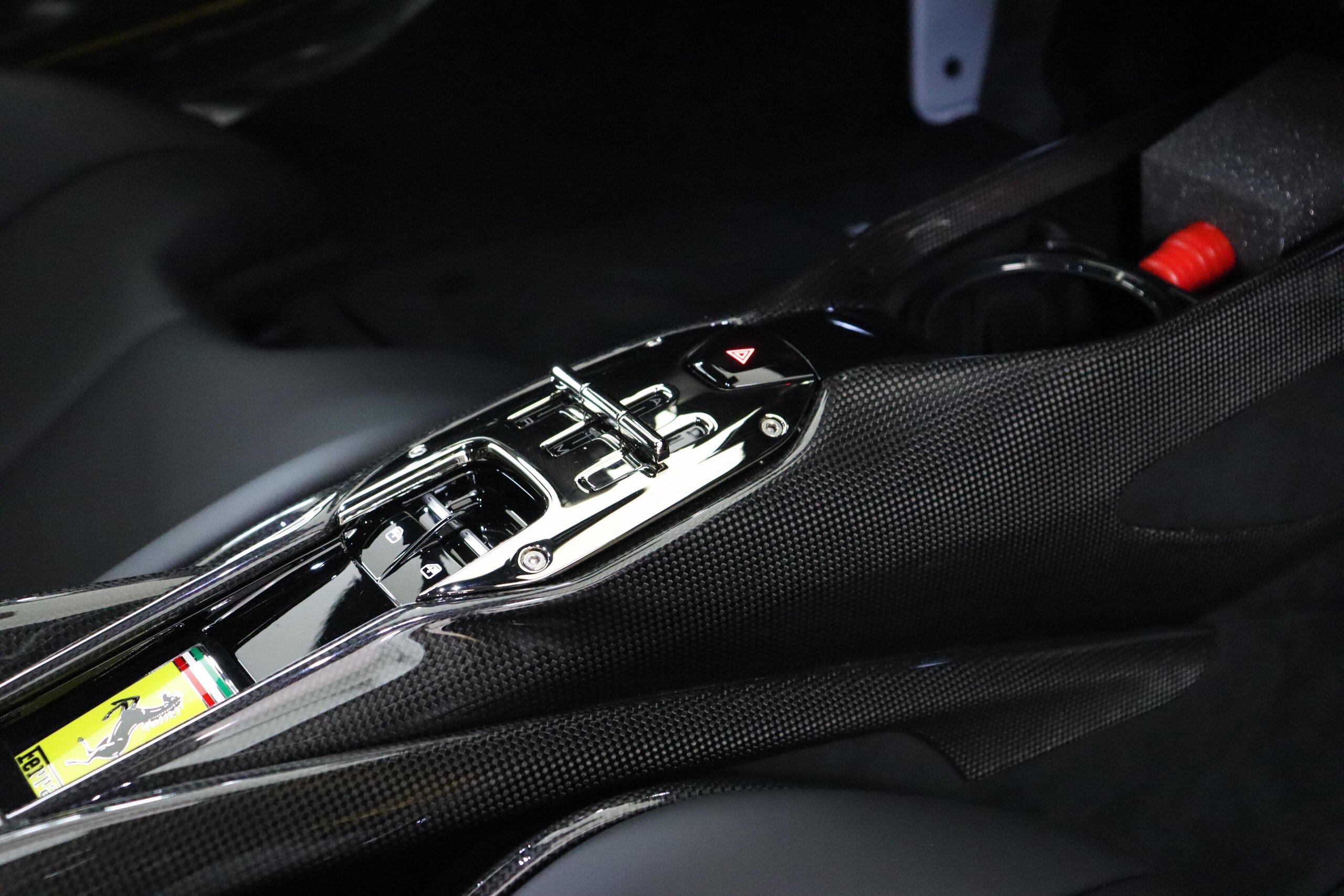 2022 Ferrari SF90 Stradale — Photo 20 / 27