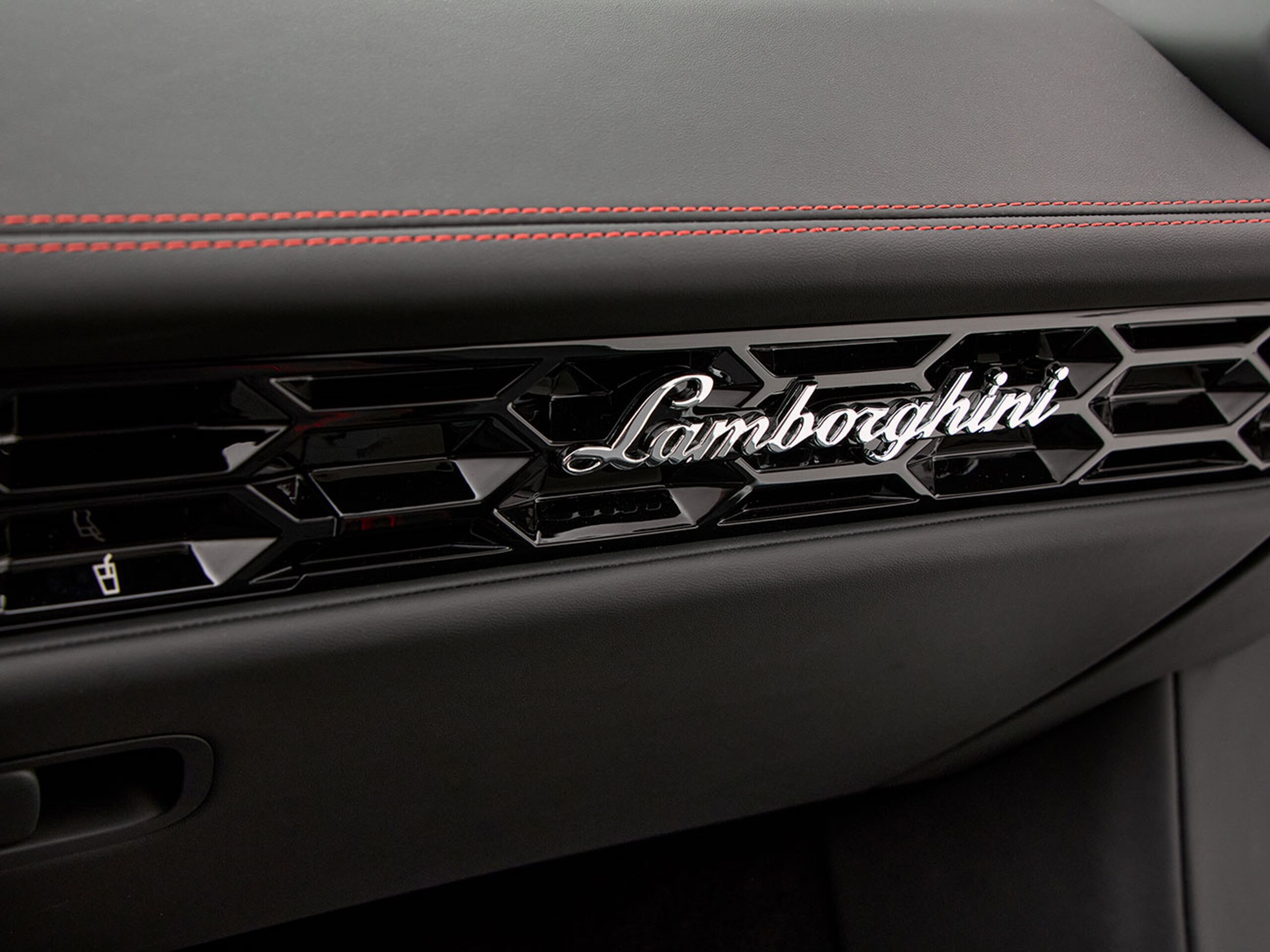 2022 Lamborghini Huracán EVO Spyder — Photo 25 / 45