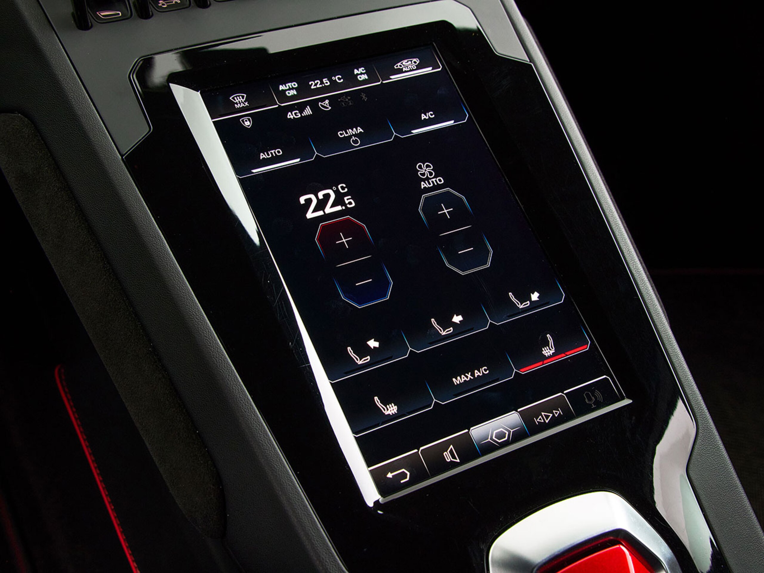 2022 Lamborghini Huracán EVO Spyder — Photo 42 / 45