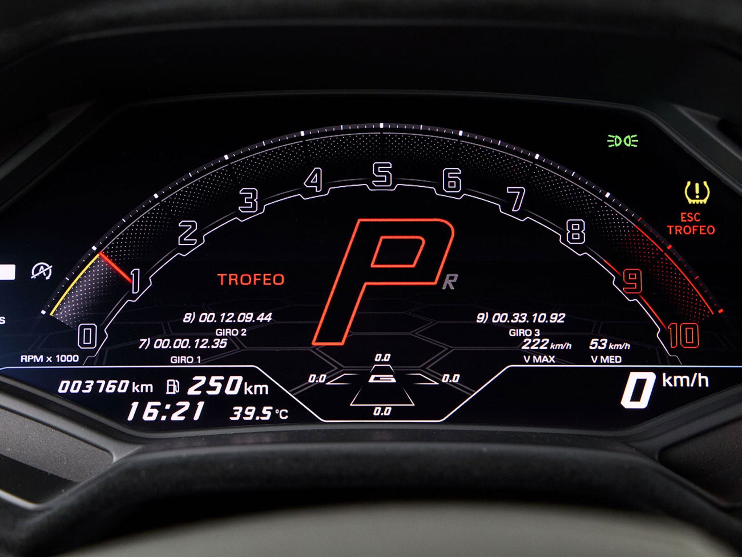 2022 Lamborghini Huracán STO — Photo 35 / 43