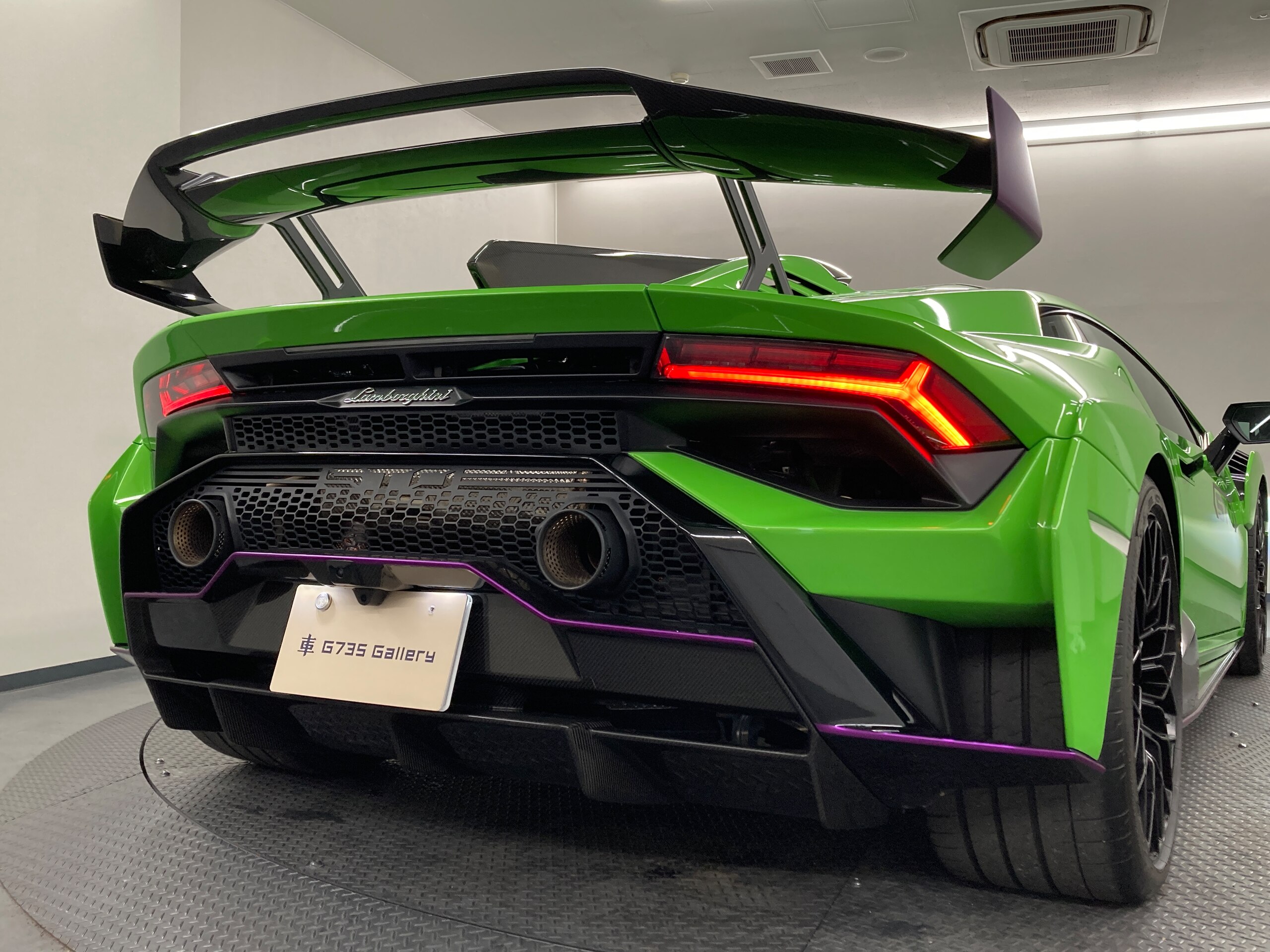 2022 Lamborghini Huracán STO — Photo 15 / 57