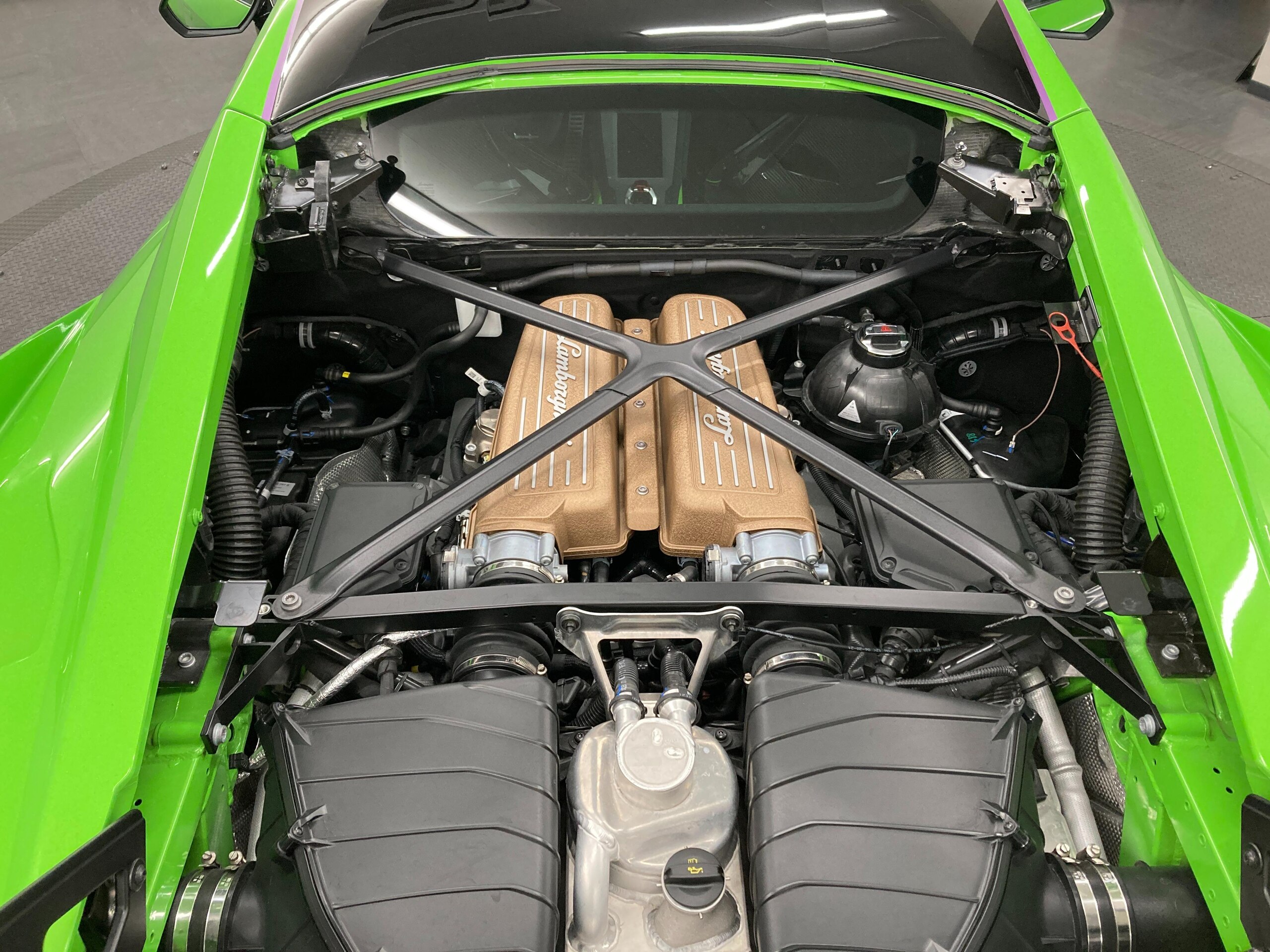 2022 Lamborghini Huracán STO — Photo 16 / 57